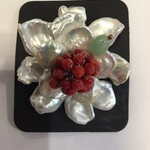 Just East White Shell Flower Brooch