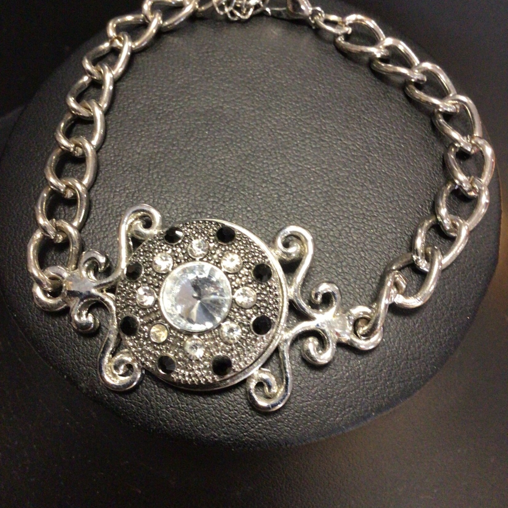 Zizu Silver Chain Button Bracelet