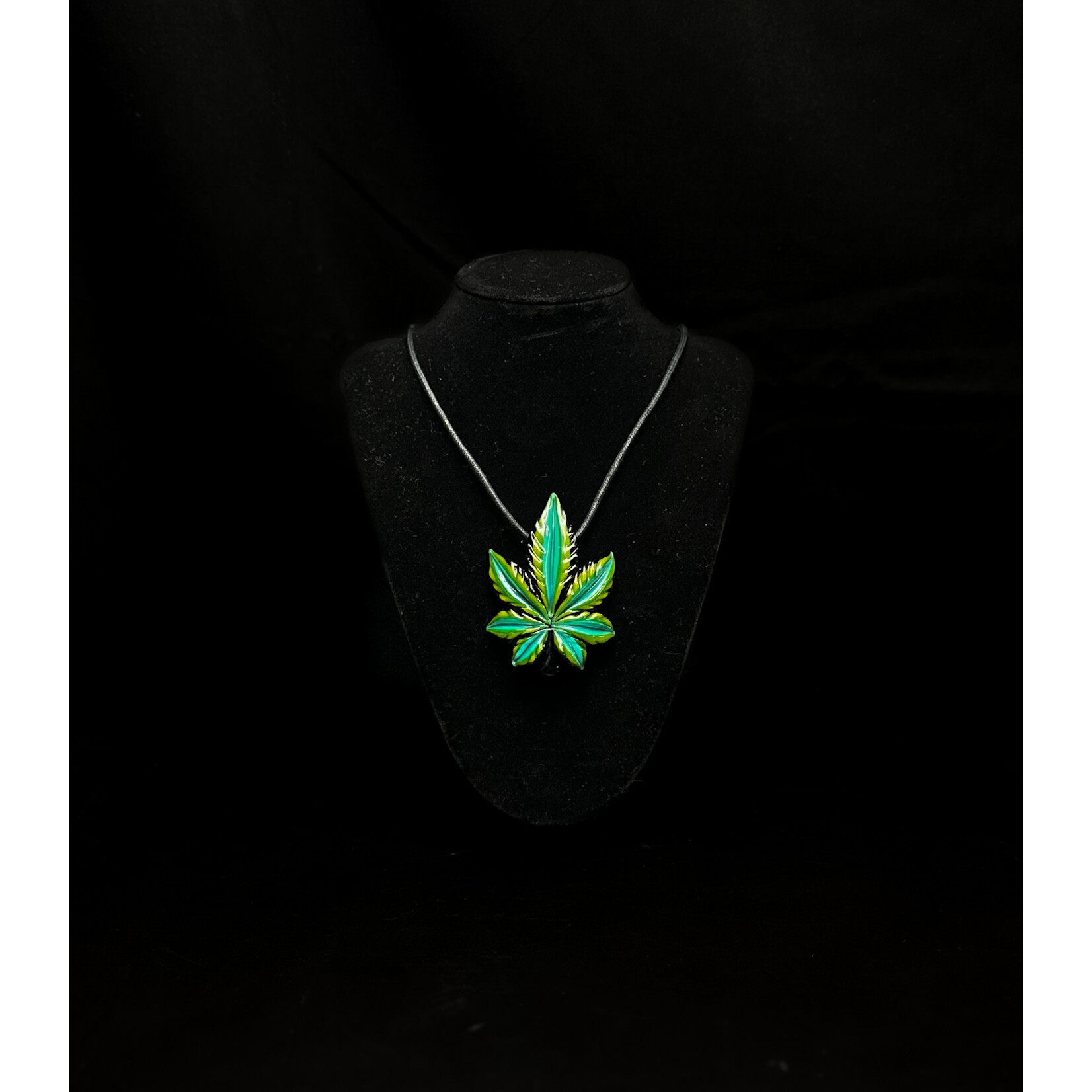 Blossom Glass Leaf Pendent