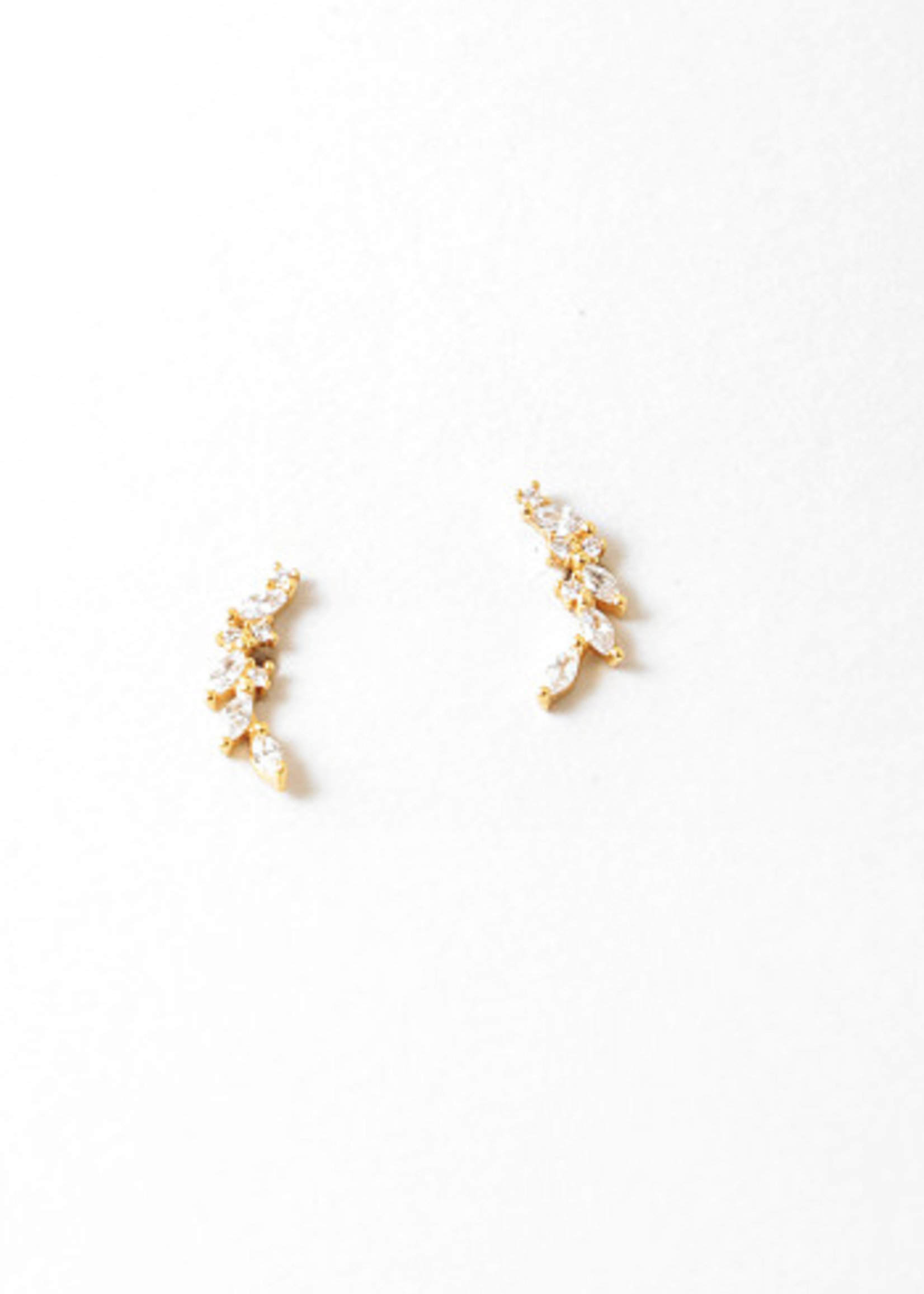 Scattered CZ Stud