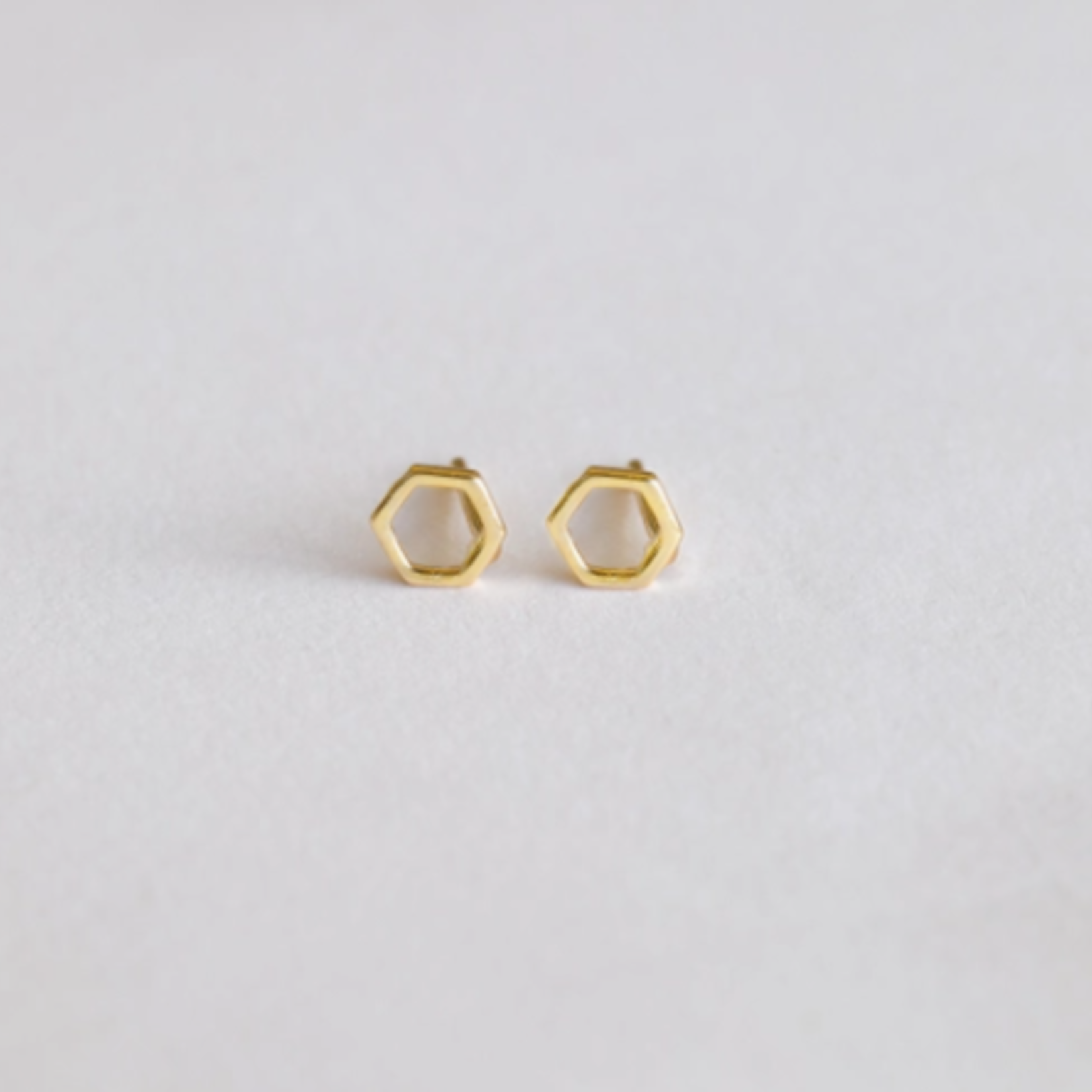 Minimalist Stud