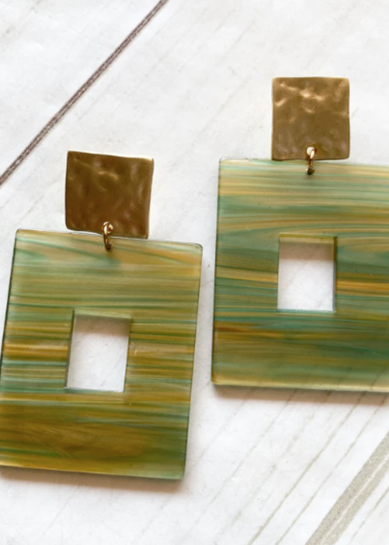 Acrylic Rectangle on Square Post
