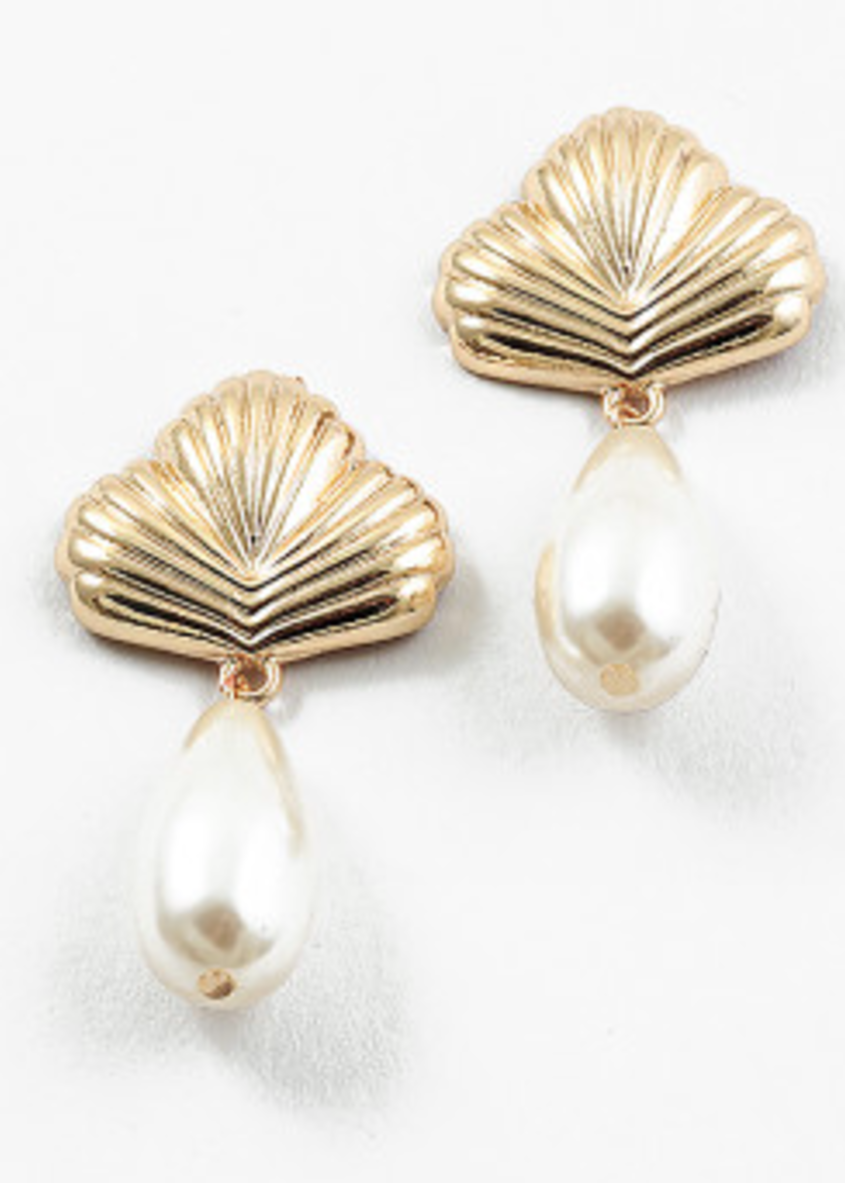 Vintage Pearl Drop Earrings