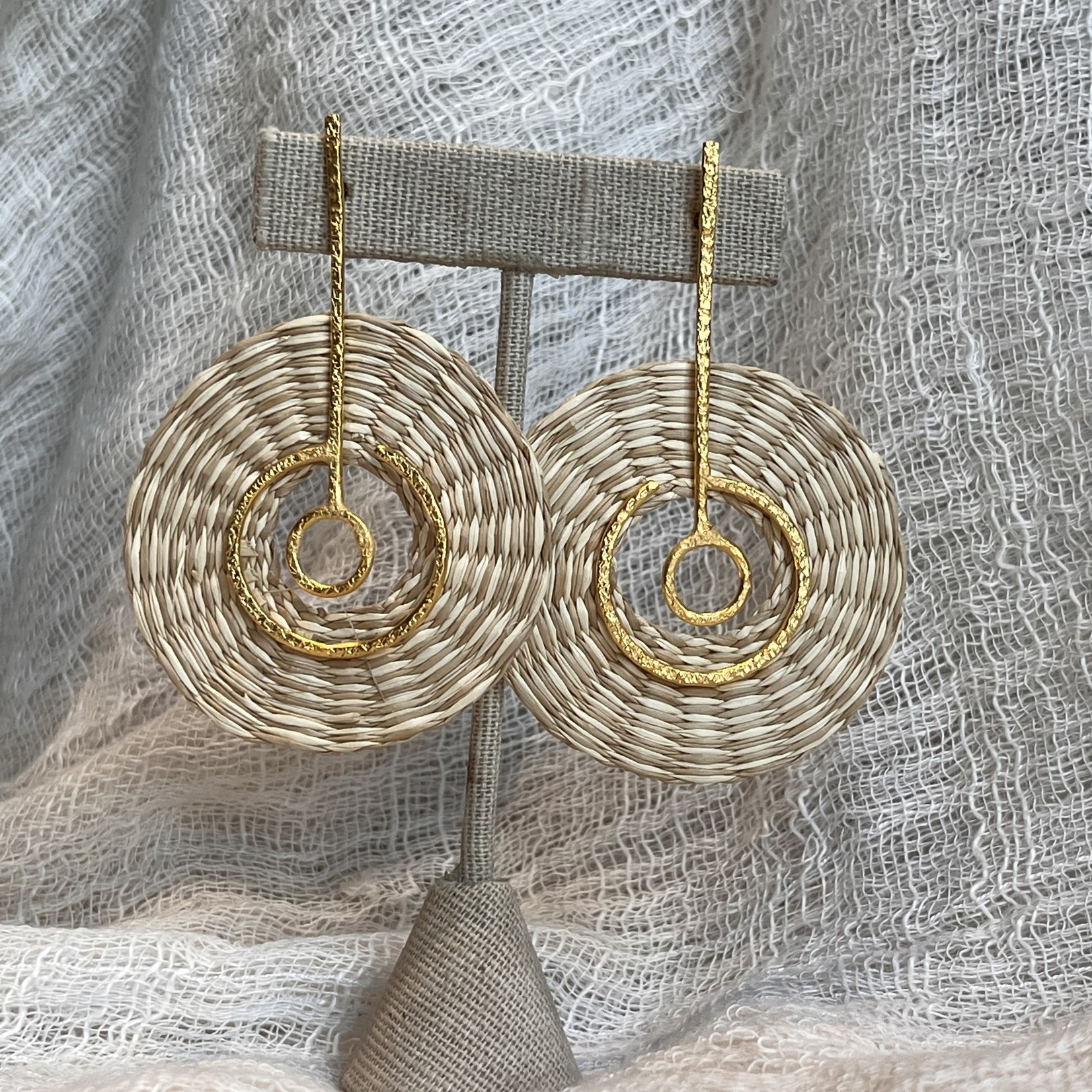 Hammered Bar Raffia Drop Earring w/ Double Circle