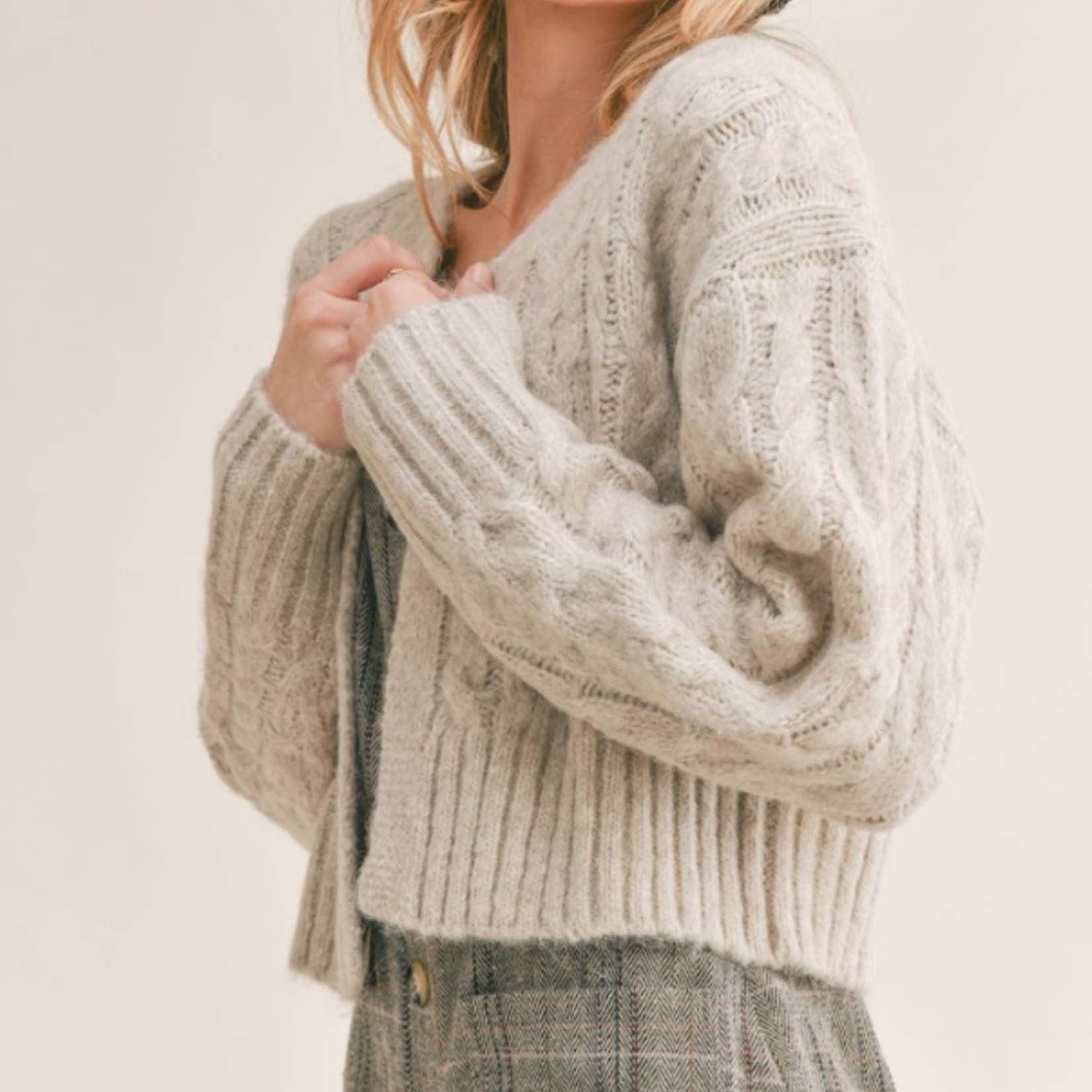 Rhia Cropped Sweater Cardigan