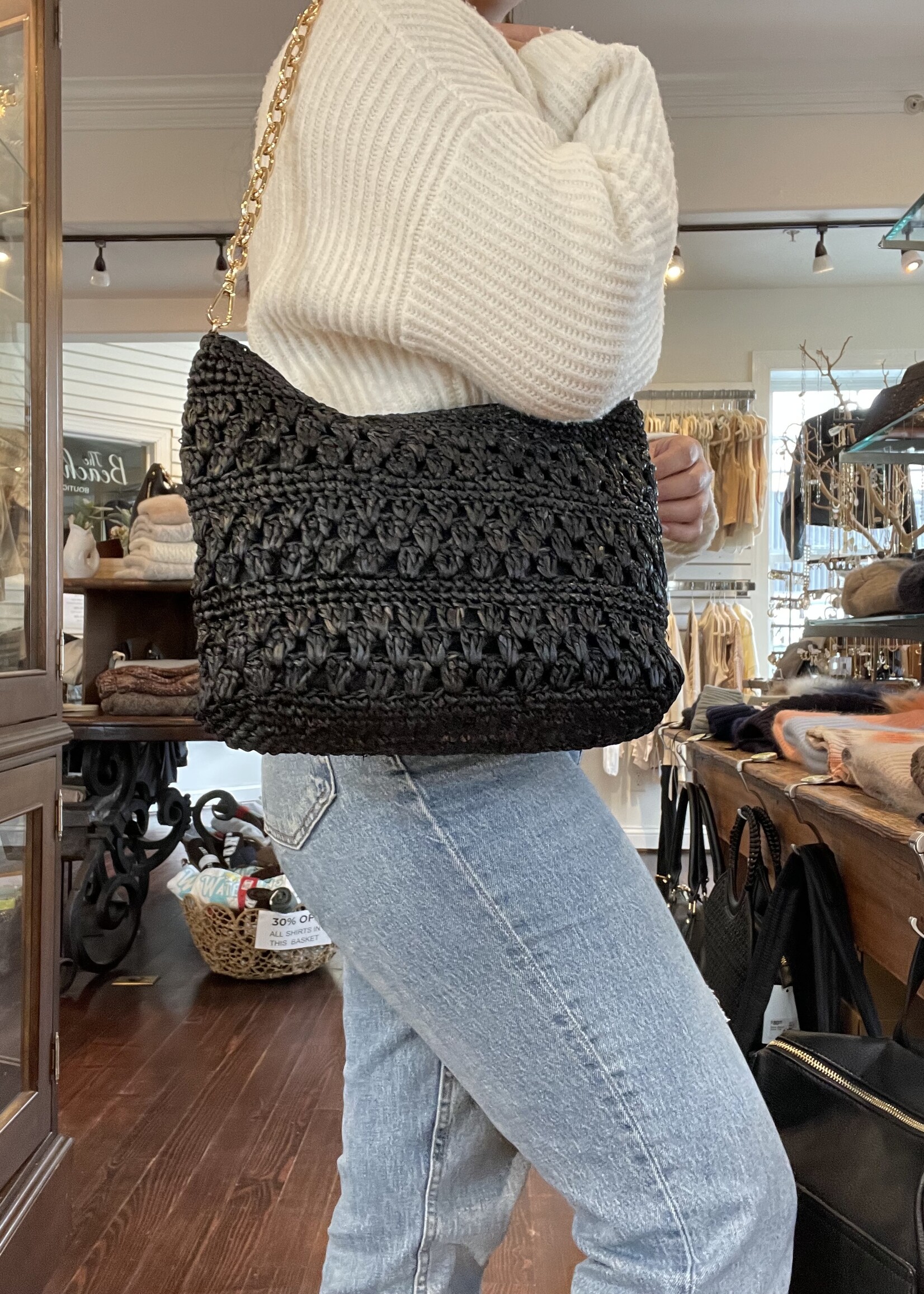 Luana Shoulder Bag in Raffia