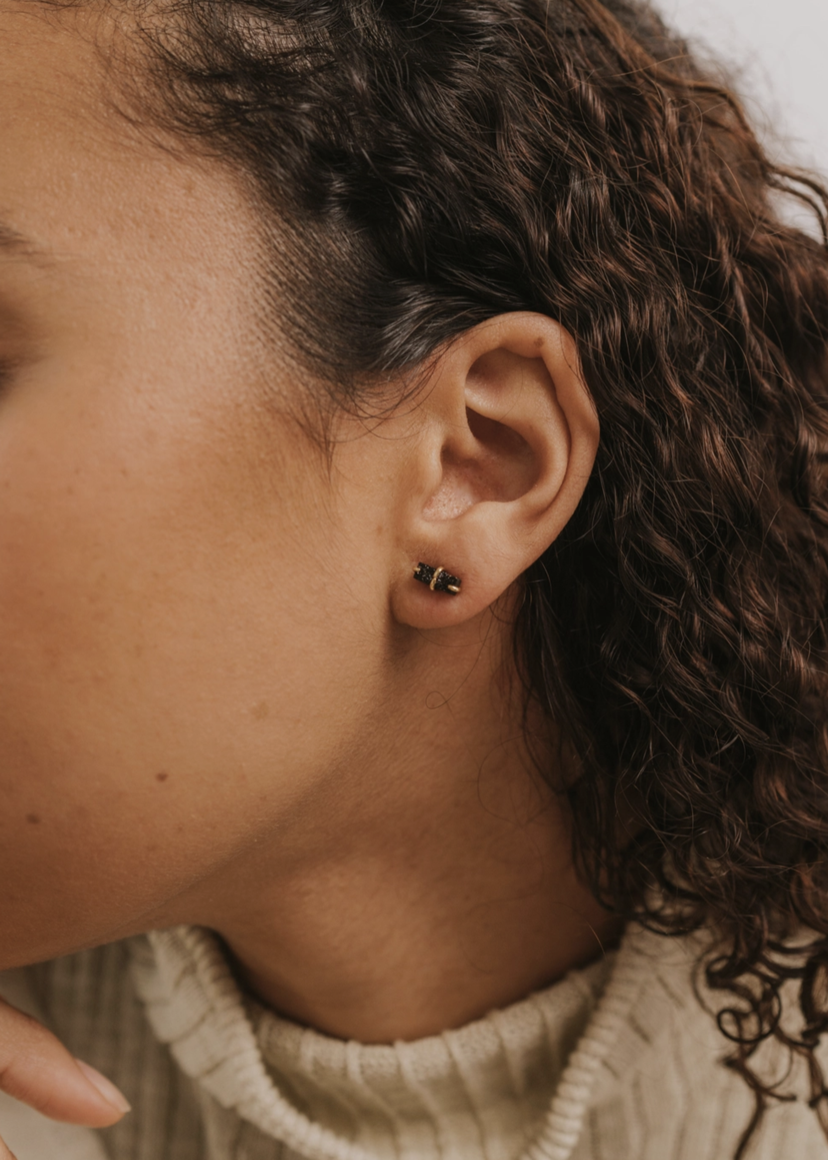 Druzy Bar Studs