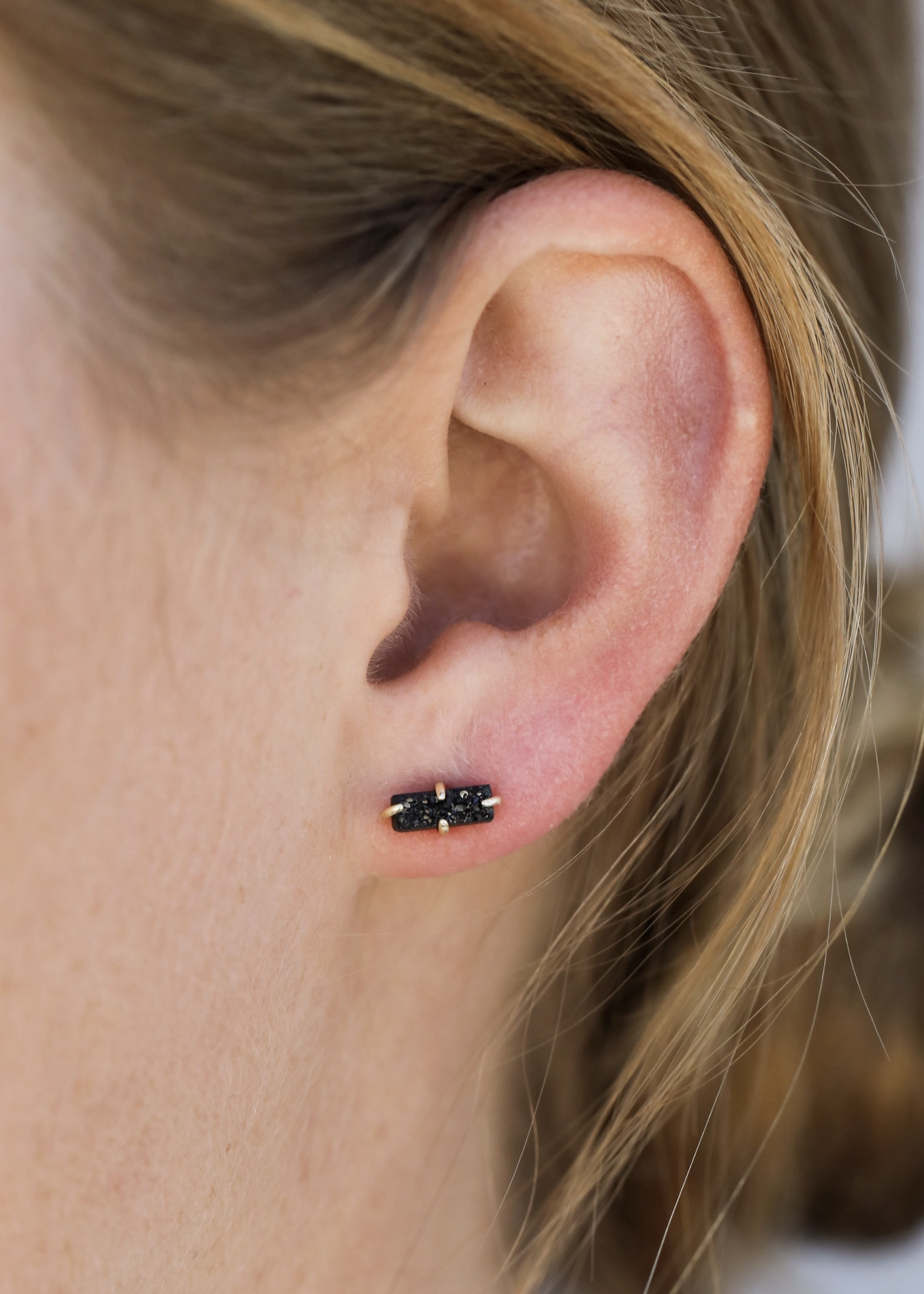 Druzy Bar Studs