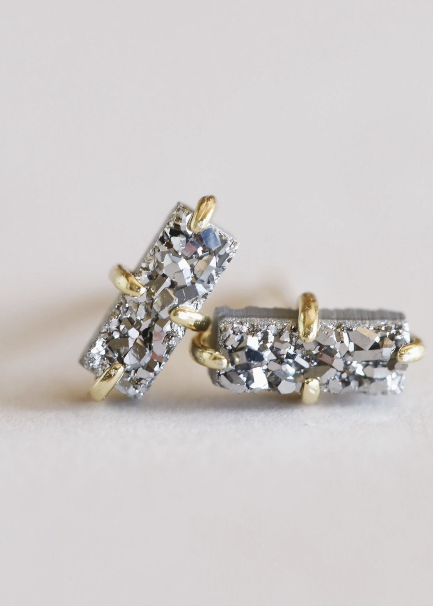 Druzy Bar Studs