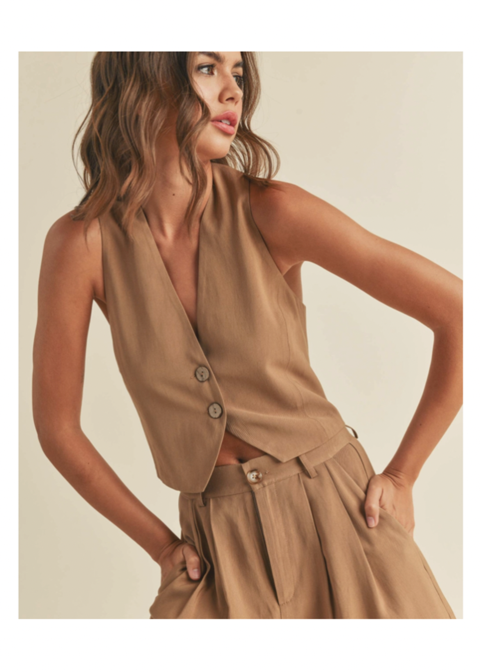 Tuxedo Vest Camel