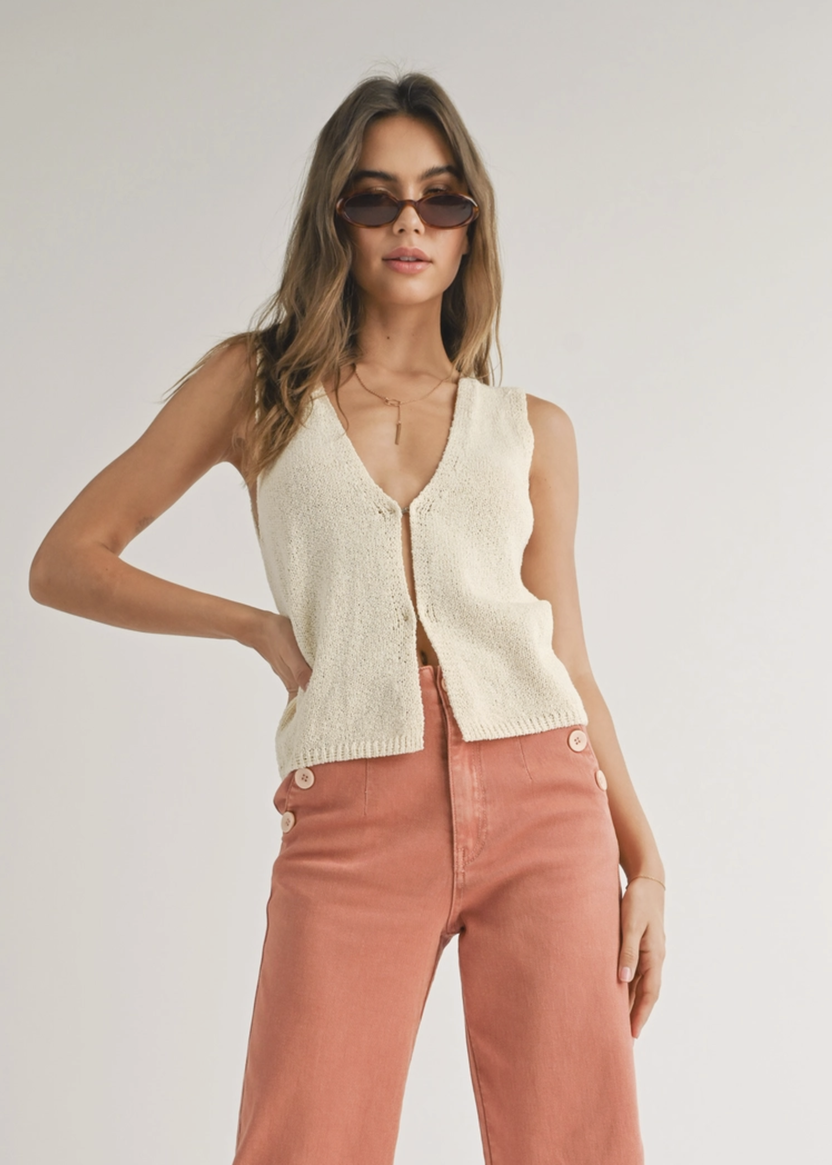 Hook & Eye Closer Vest Cardigan