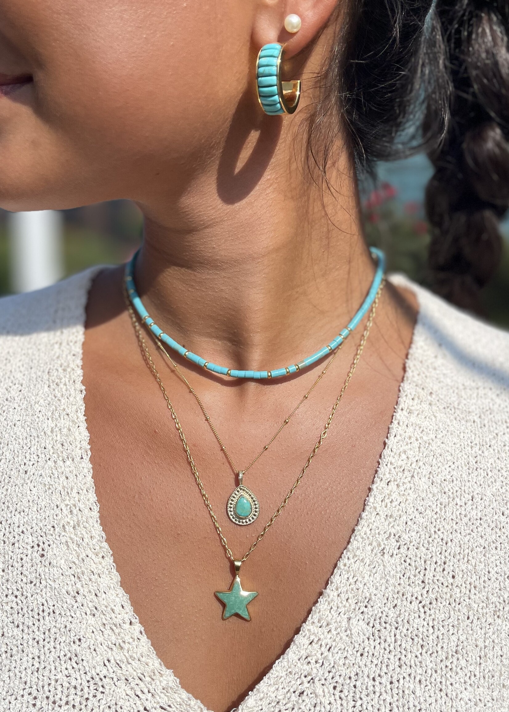 Scalloped Turquoise Teardrop Pendant Necklace Gold