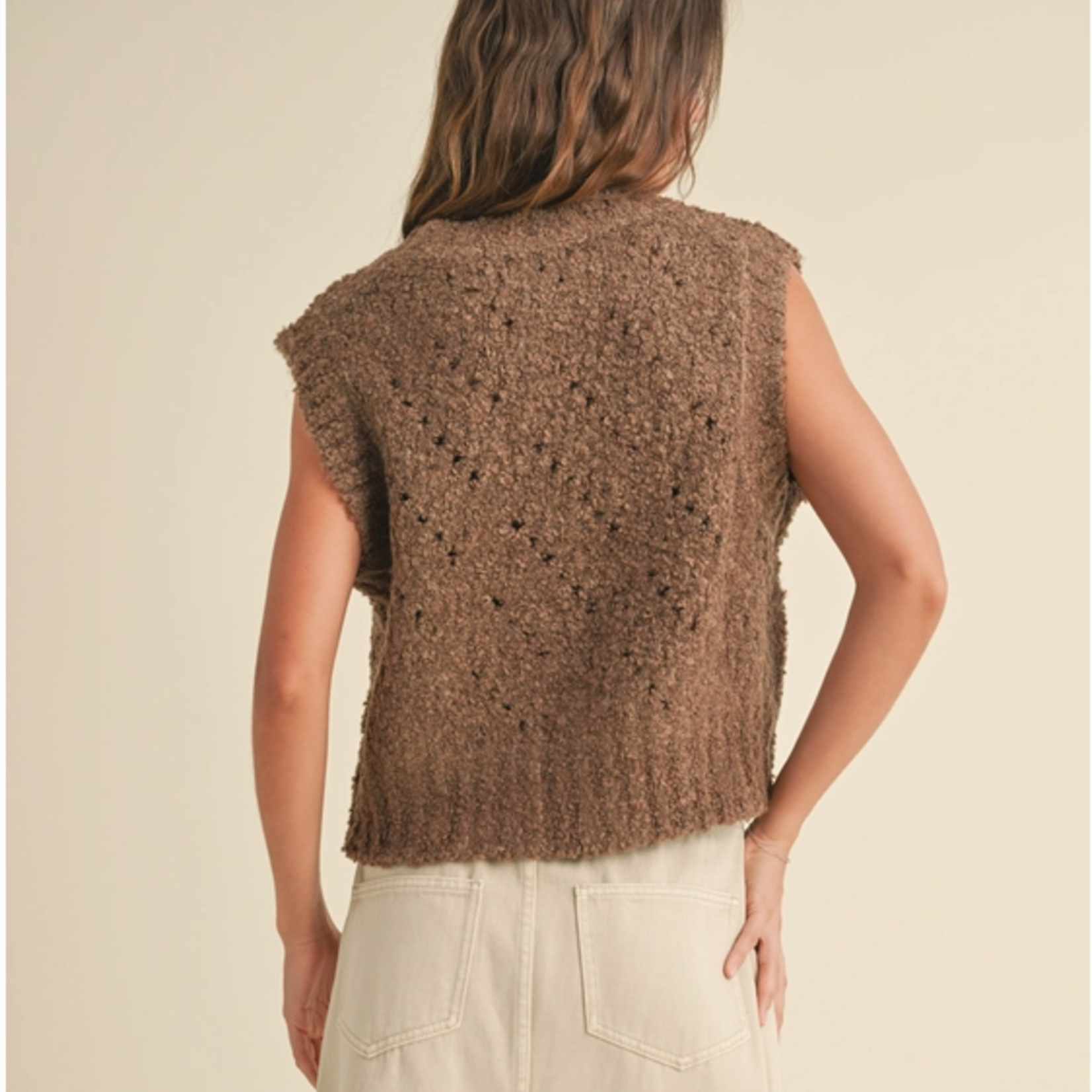 Knitted Vest With Curly Threads