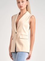 Elle Vest