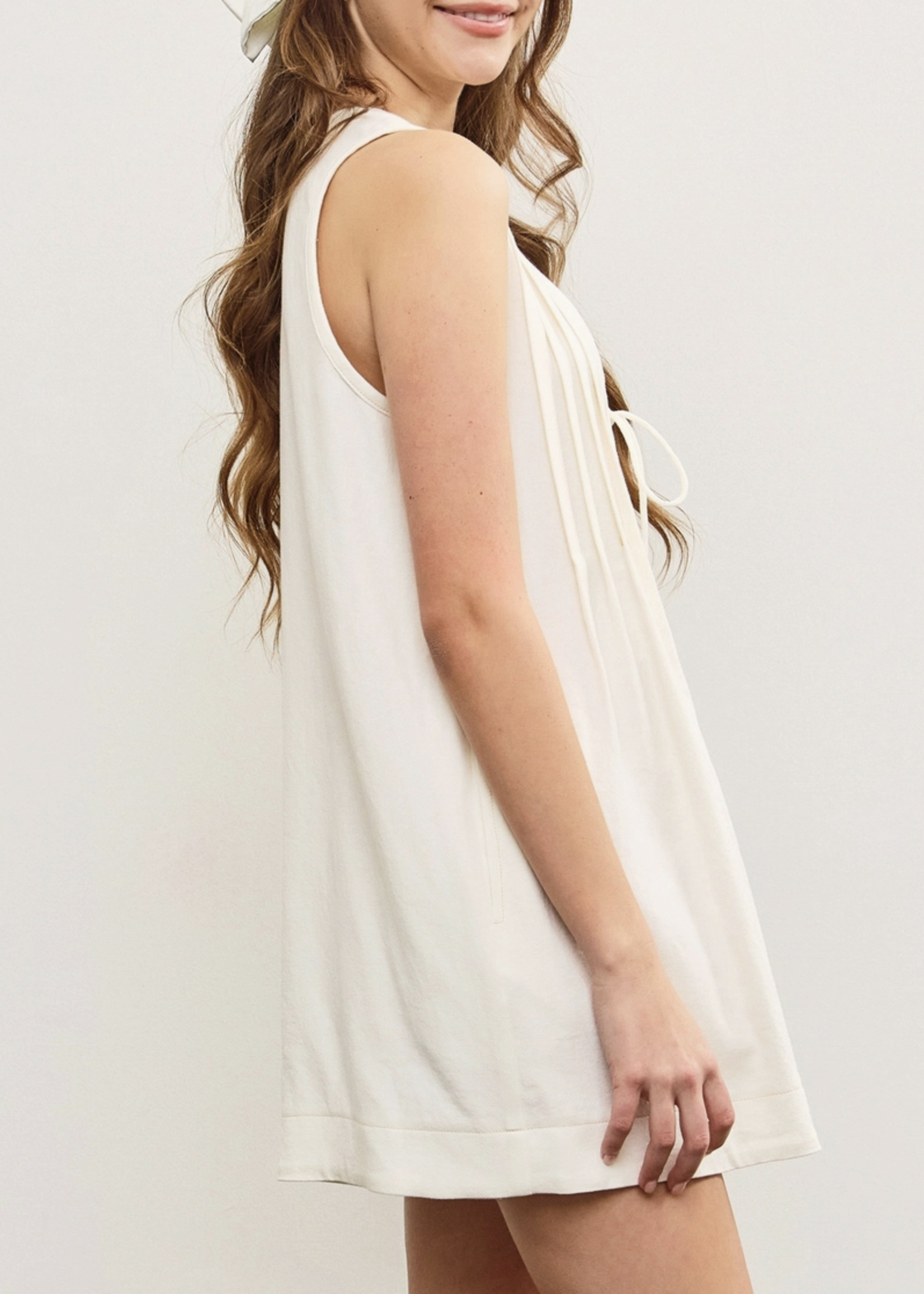 Deep V Neck Pleated Sleeveless Romper