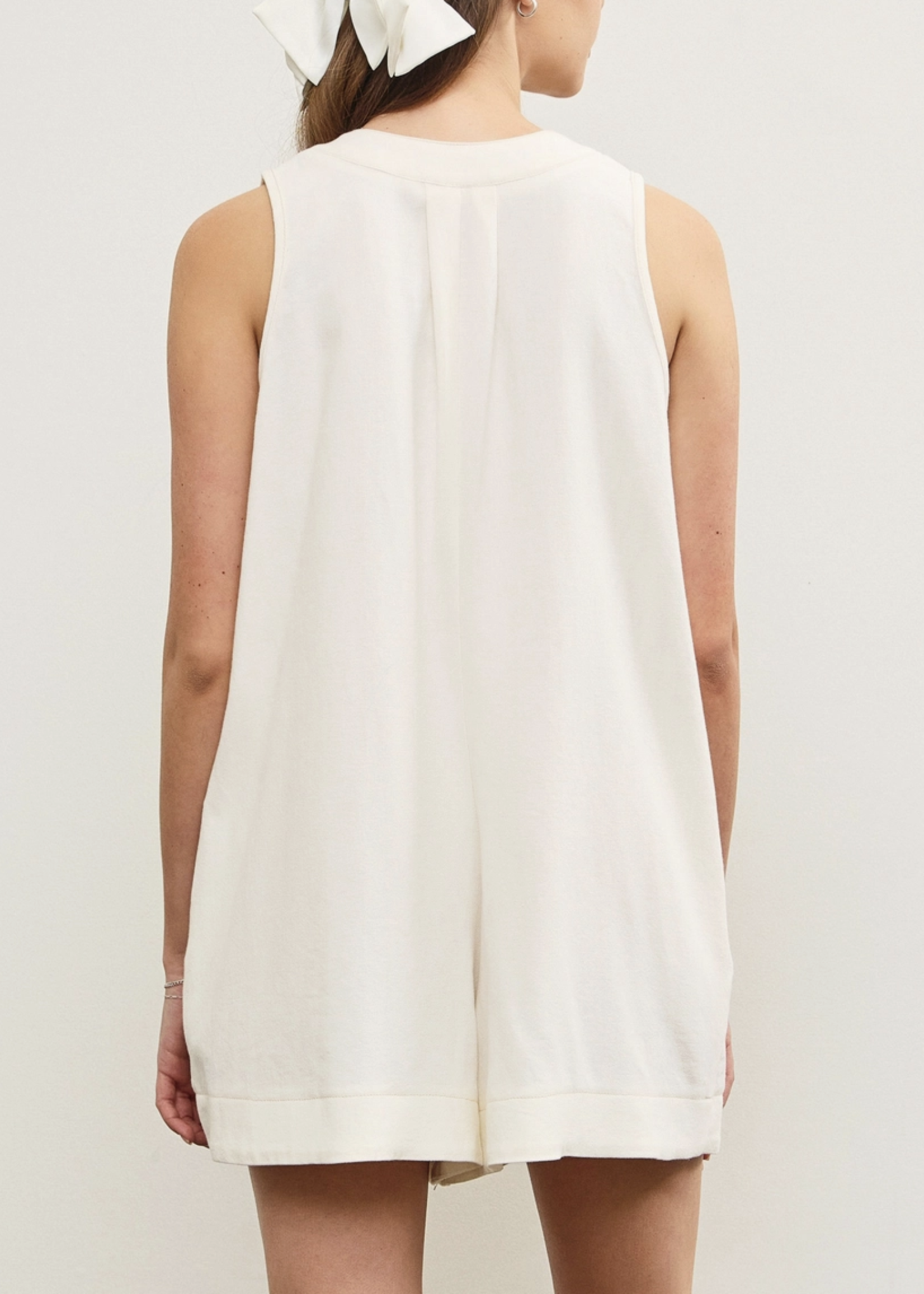 Deep V Neck Pleated Sleeveless Romper