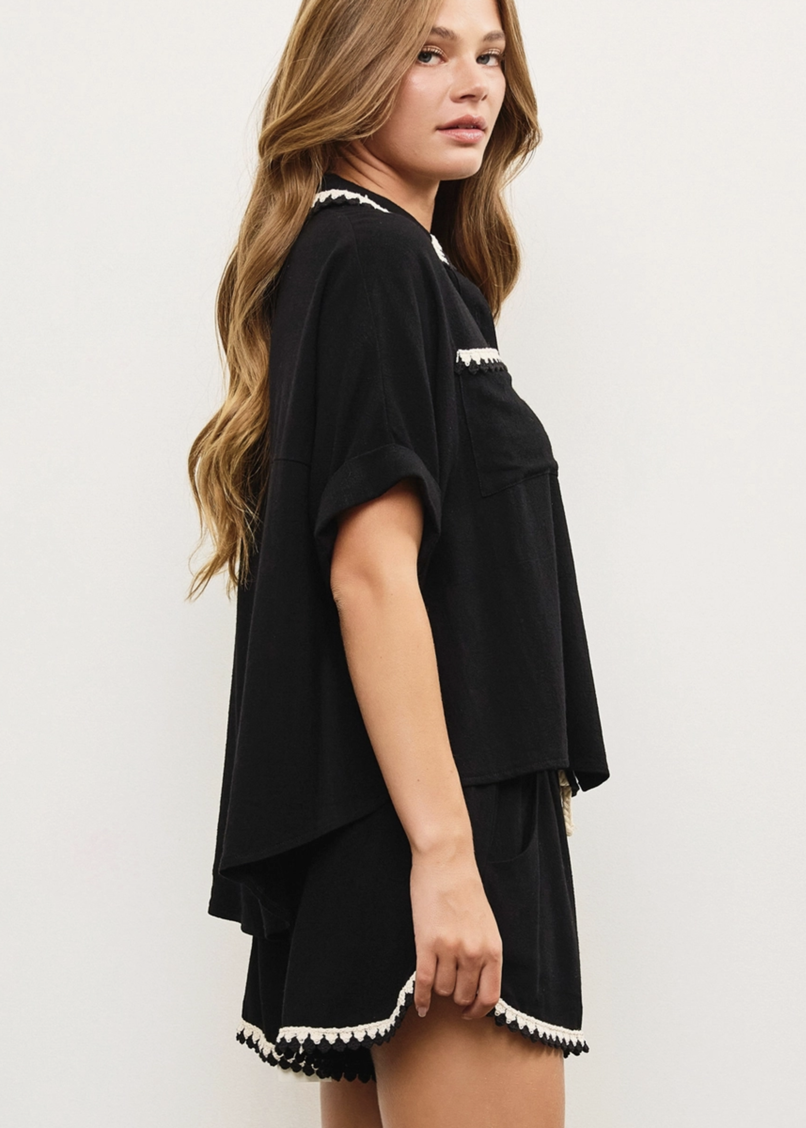 Embroidered Line Detail Short Sleeve Button Down Shirt