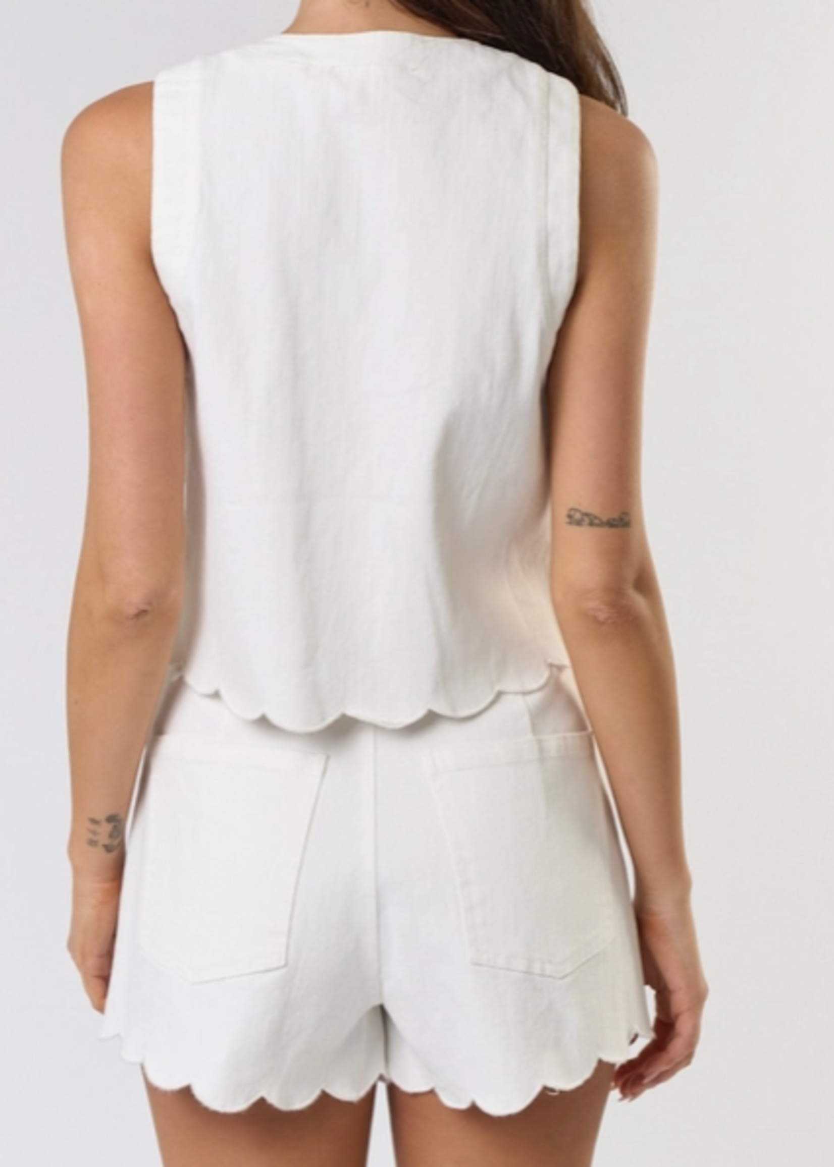 Embroidered Scalloped Shorts