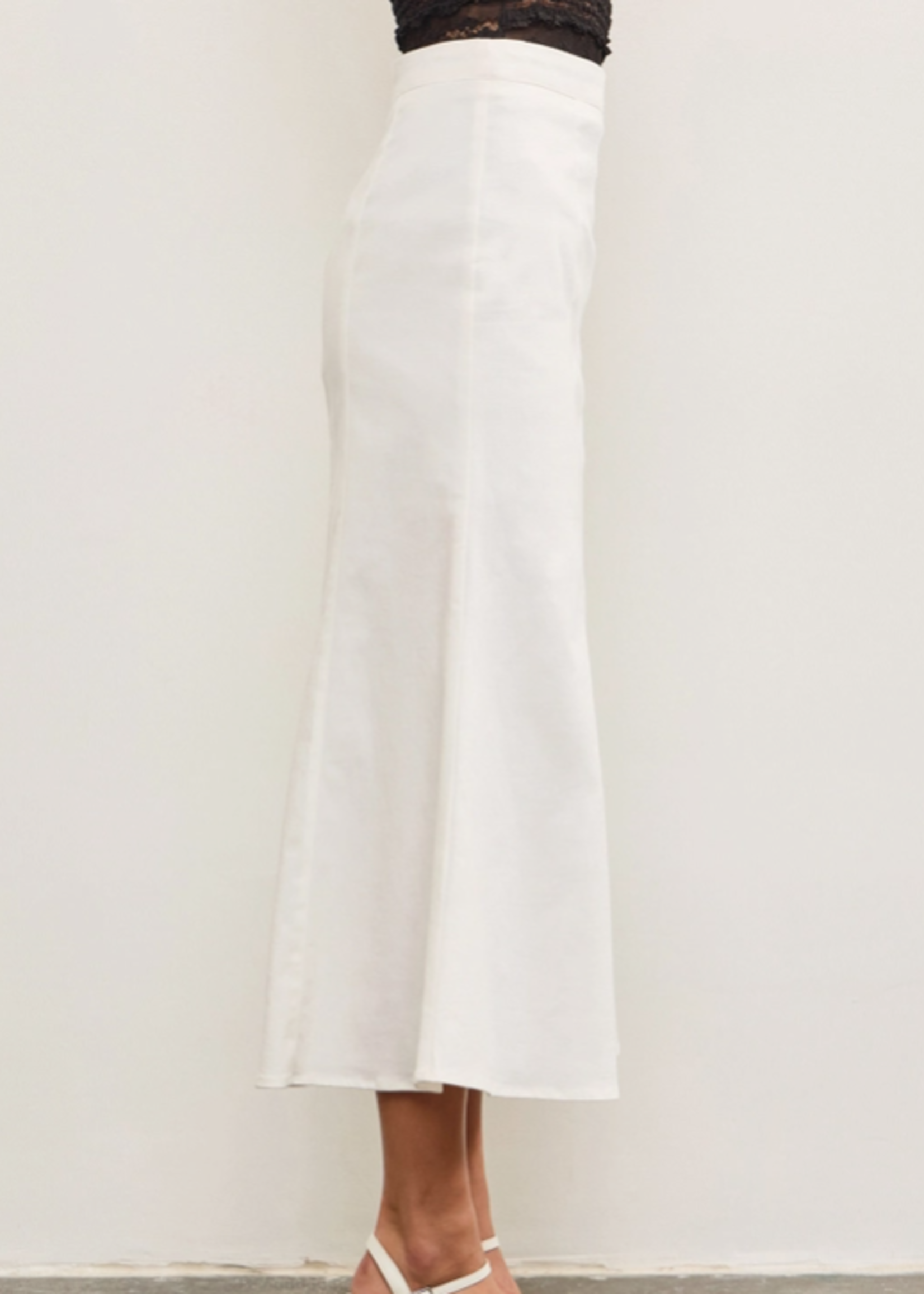 Fluted Gore Hem Skirt