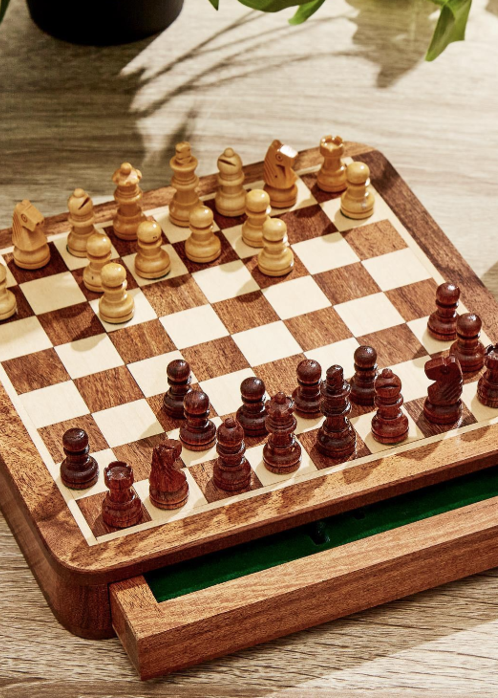 Magnetic Chess Set in Hand-Crafted Wooden Box (Acacia & Maple)