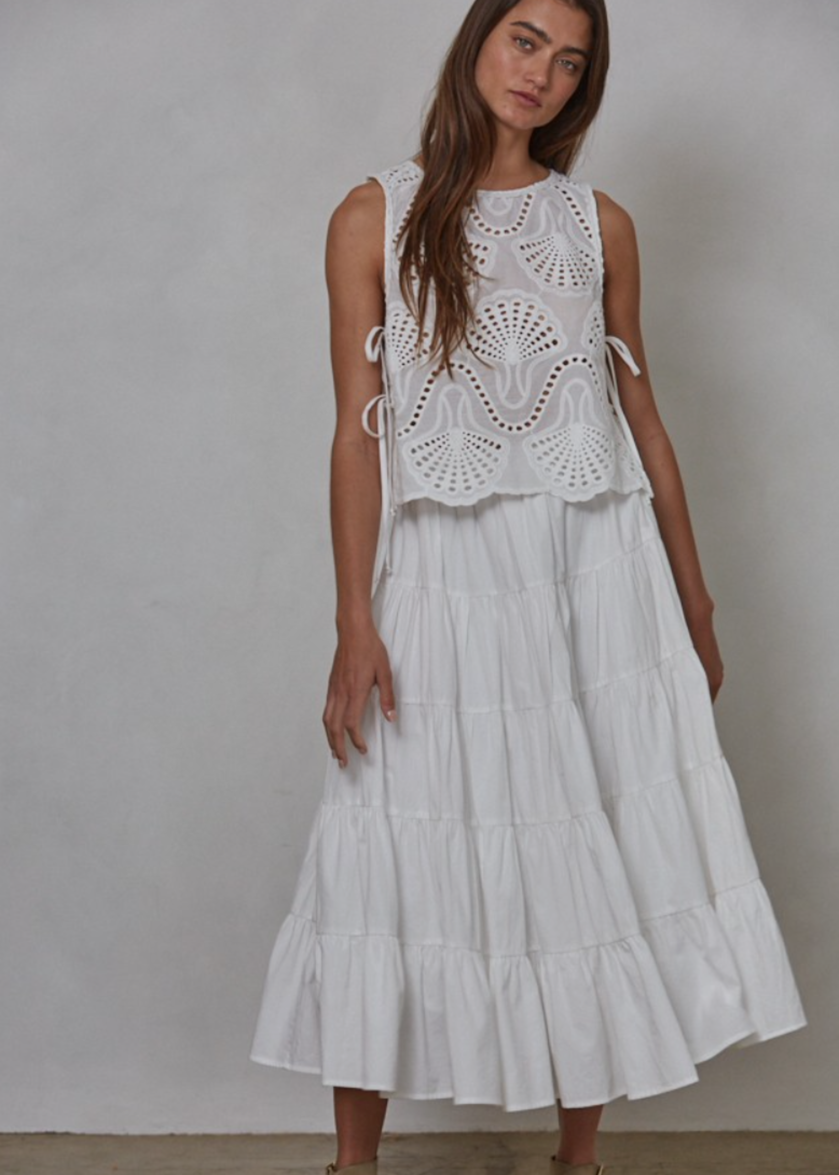 Woven Cotton Eyelet Round Neck Sleeveless Top