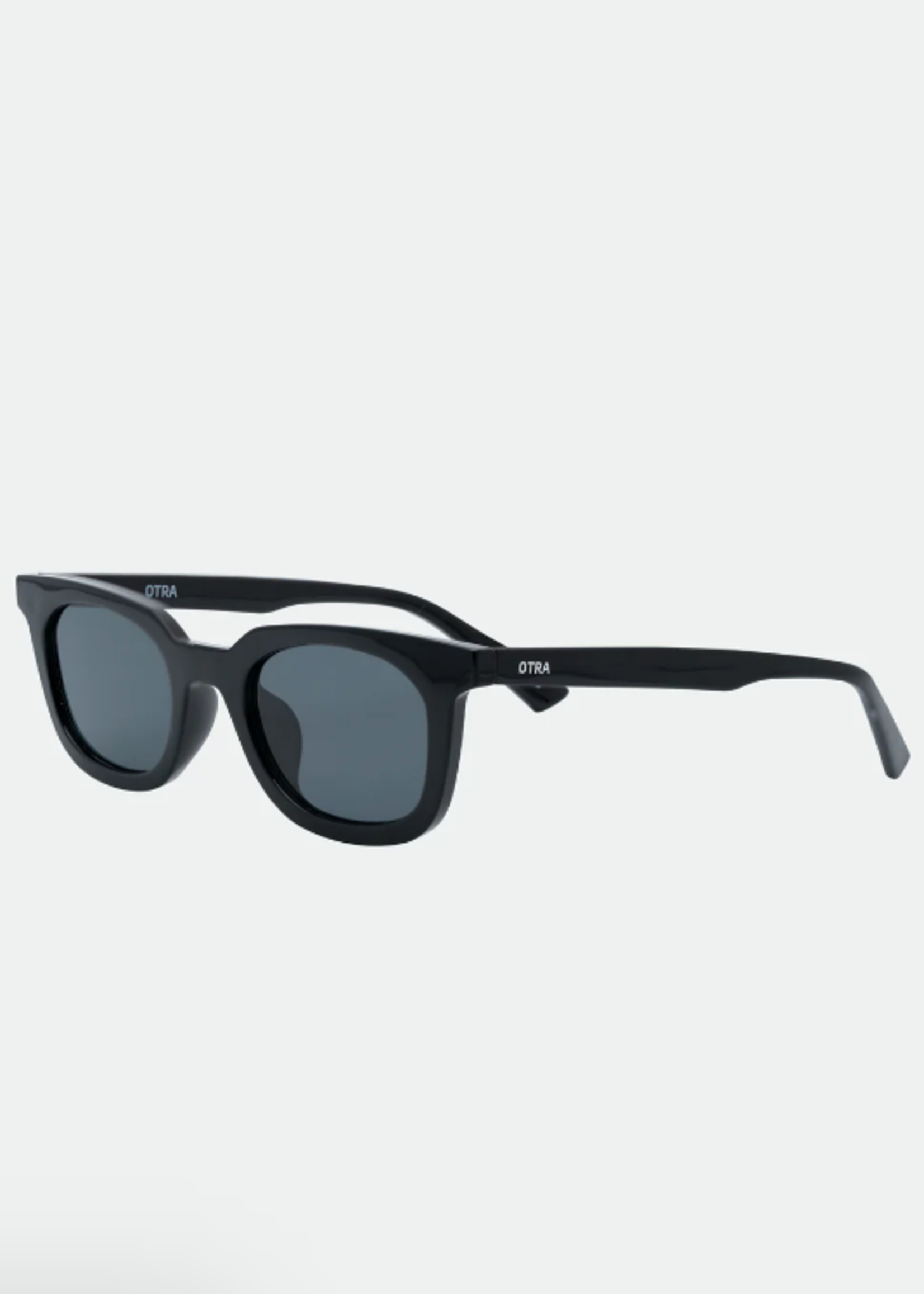 Nia Sunglasses Black/Smoke
