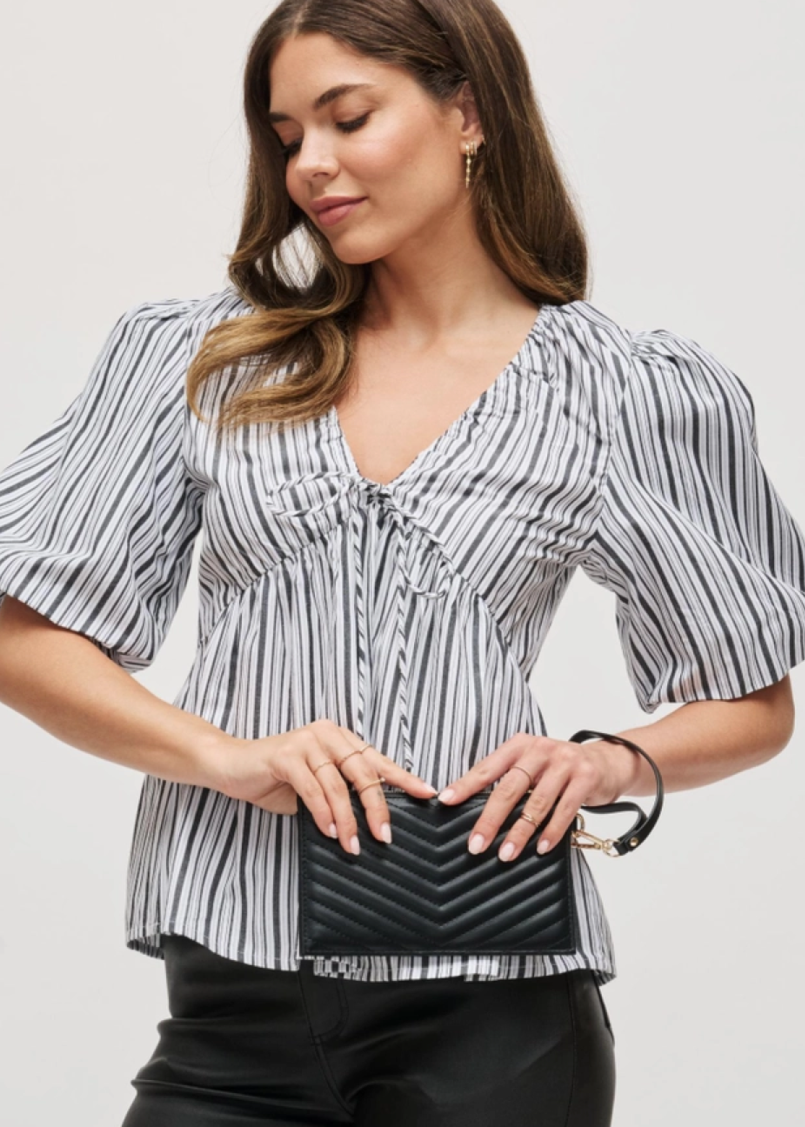 Oriane Wristlet Black