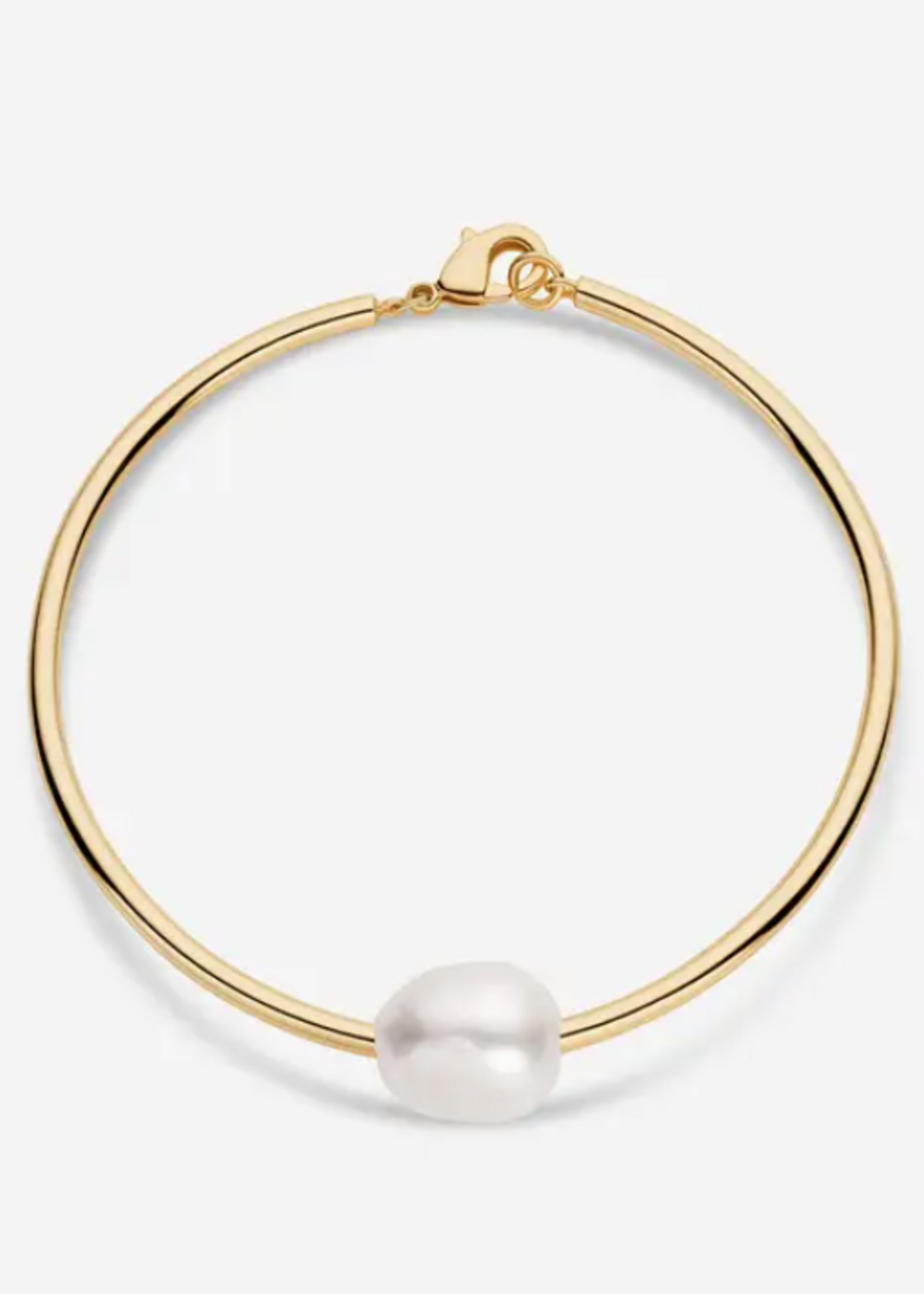 Isla Pearl Bangle Bracelet