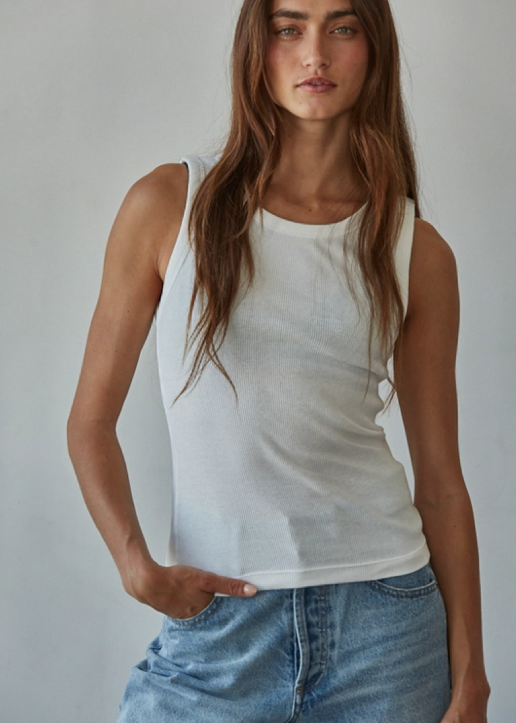 Ribbed Round Neck Tank Top