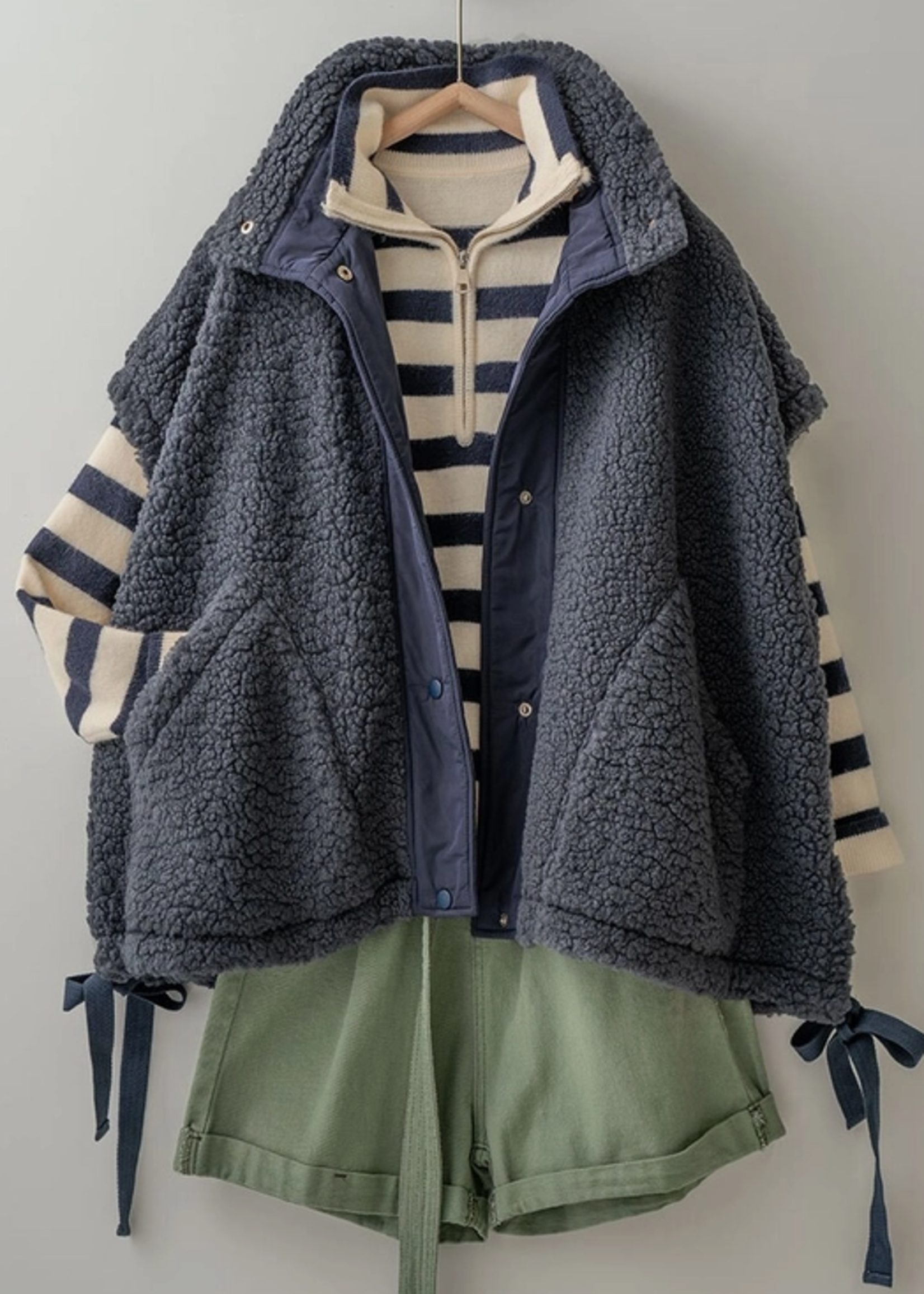 Oversized Sherpa Fleece Vest