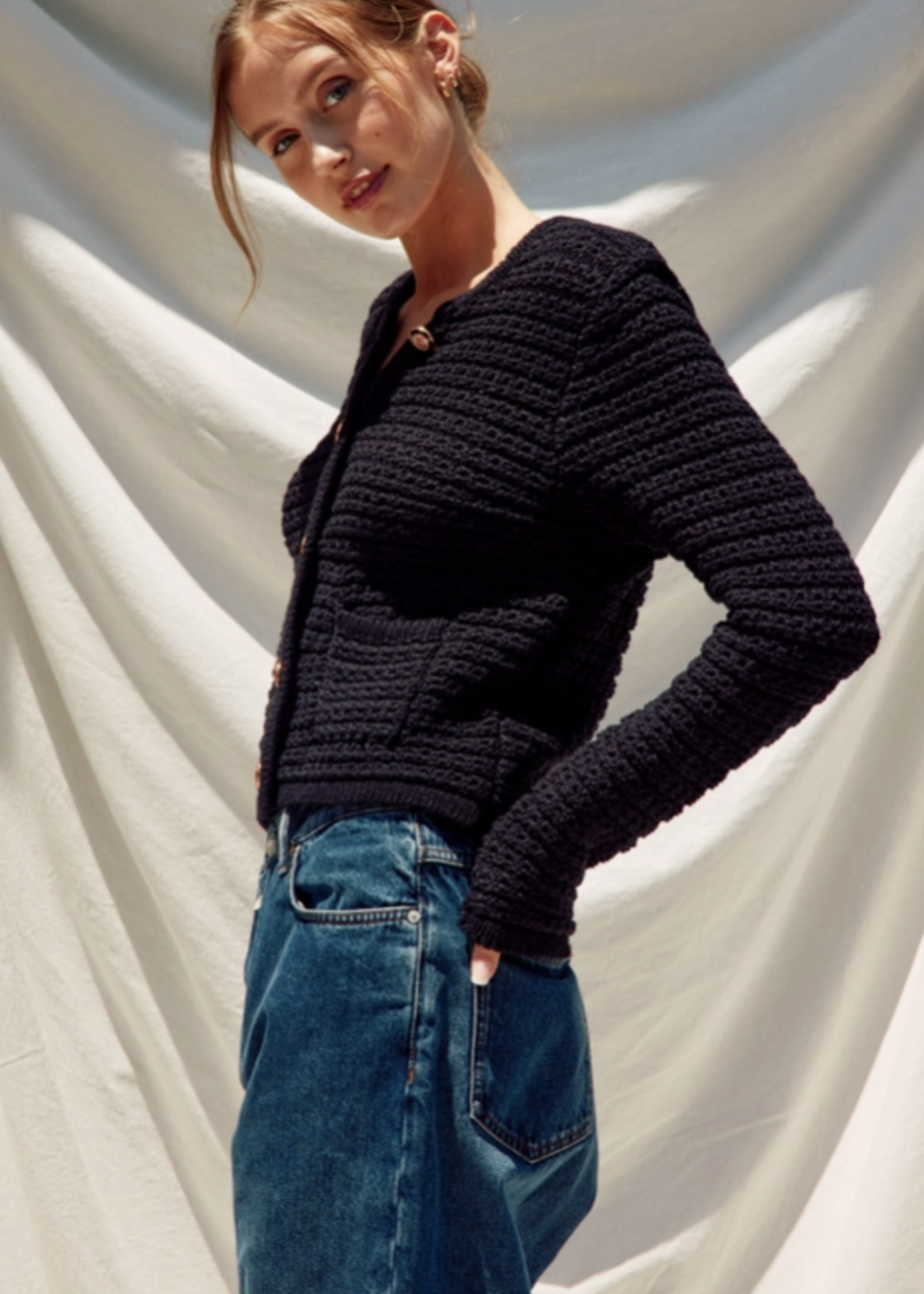 Refined Knitted Cardigan Black