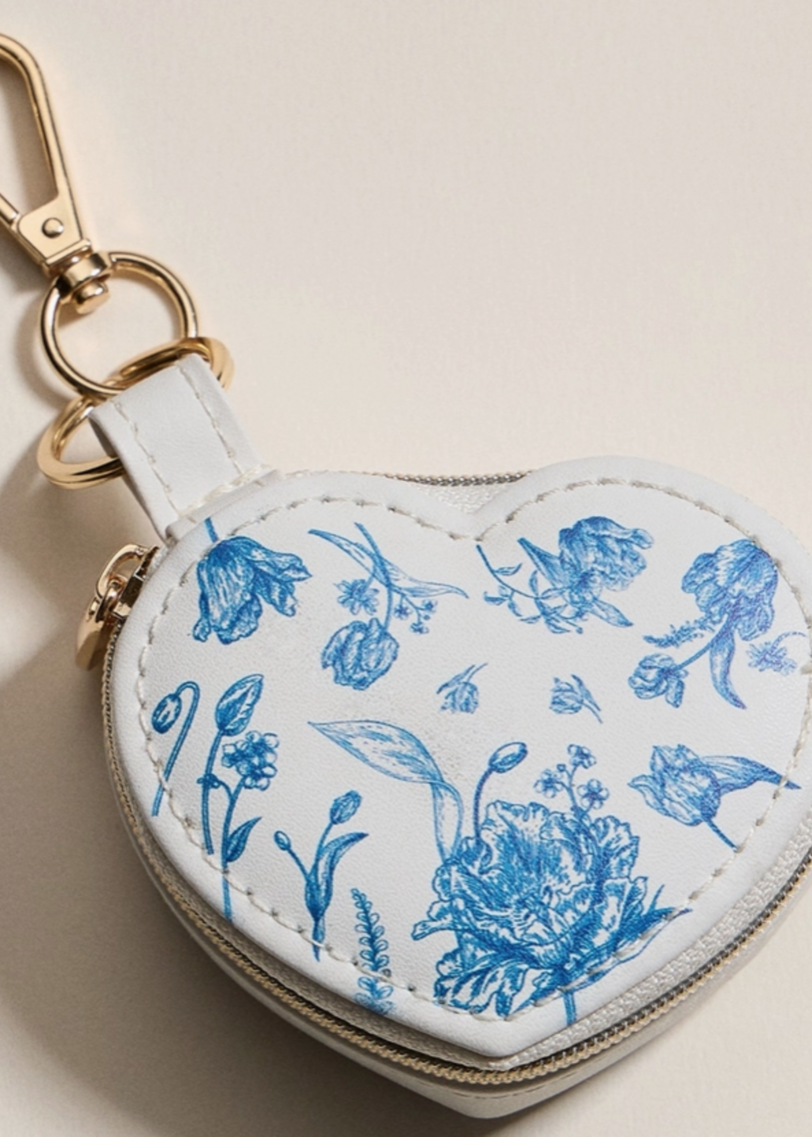 Jewelry Travel Case Keychain White & Blue Floral Print Heart