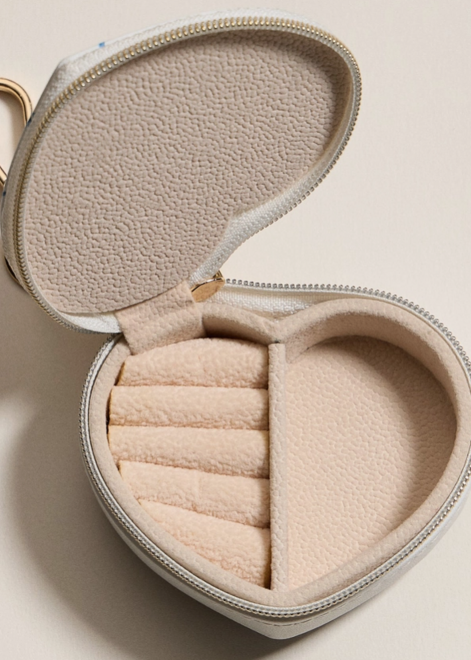 Jewelry Travel Case Keychain White & Blue Floral Print Heart