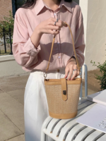 Turn Lock Straw Shoulder/Crossbody Bag