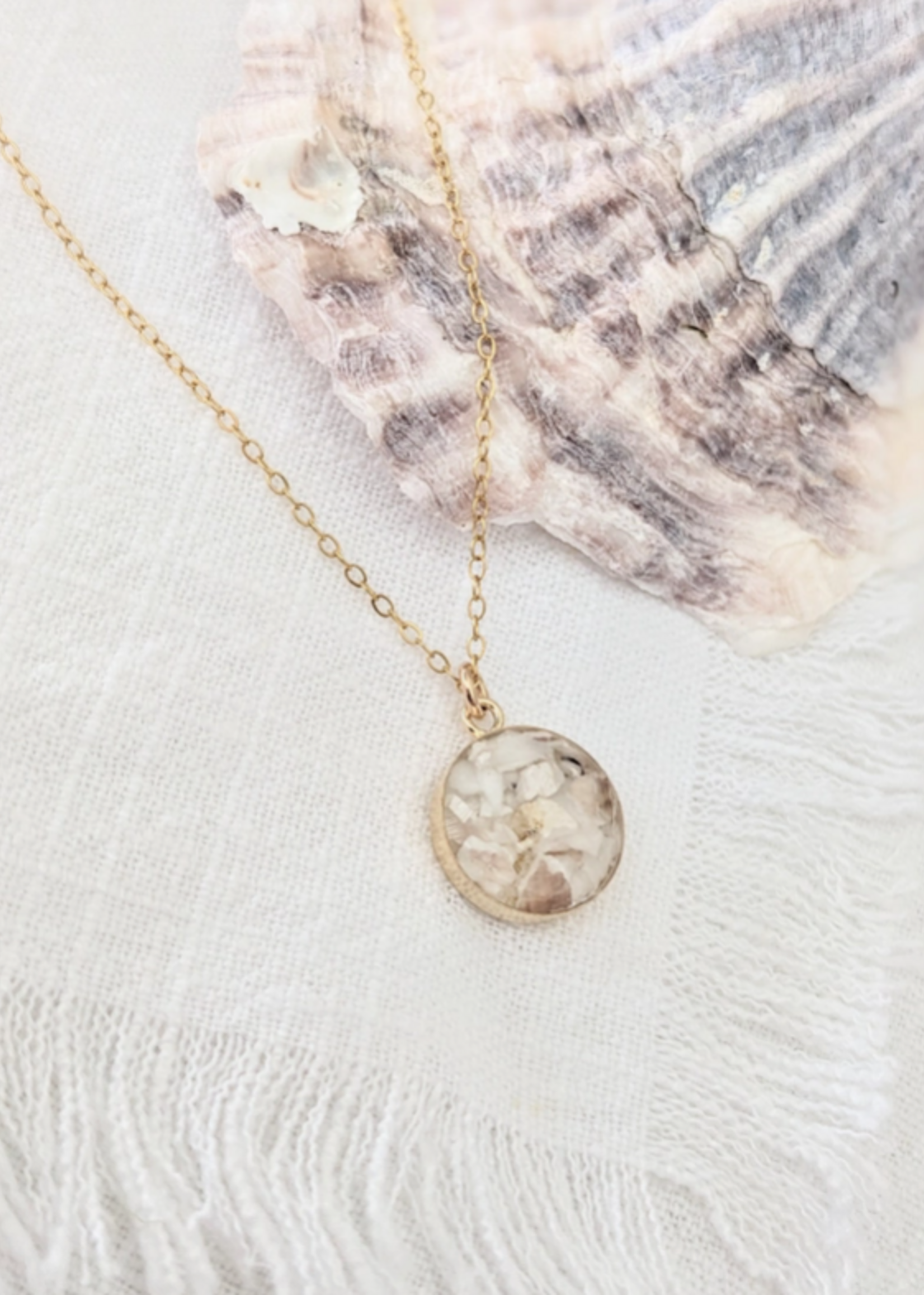 Crushed Oyster Shell Inlay Pendant Necklace 14k Gold Filled