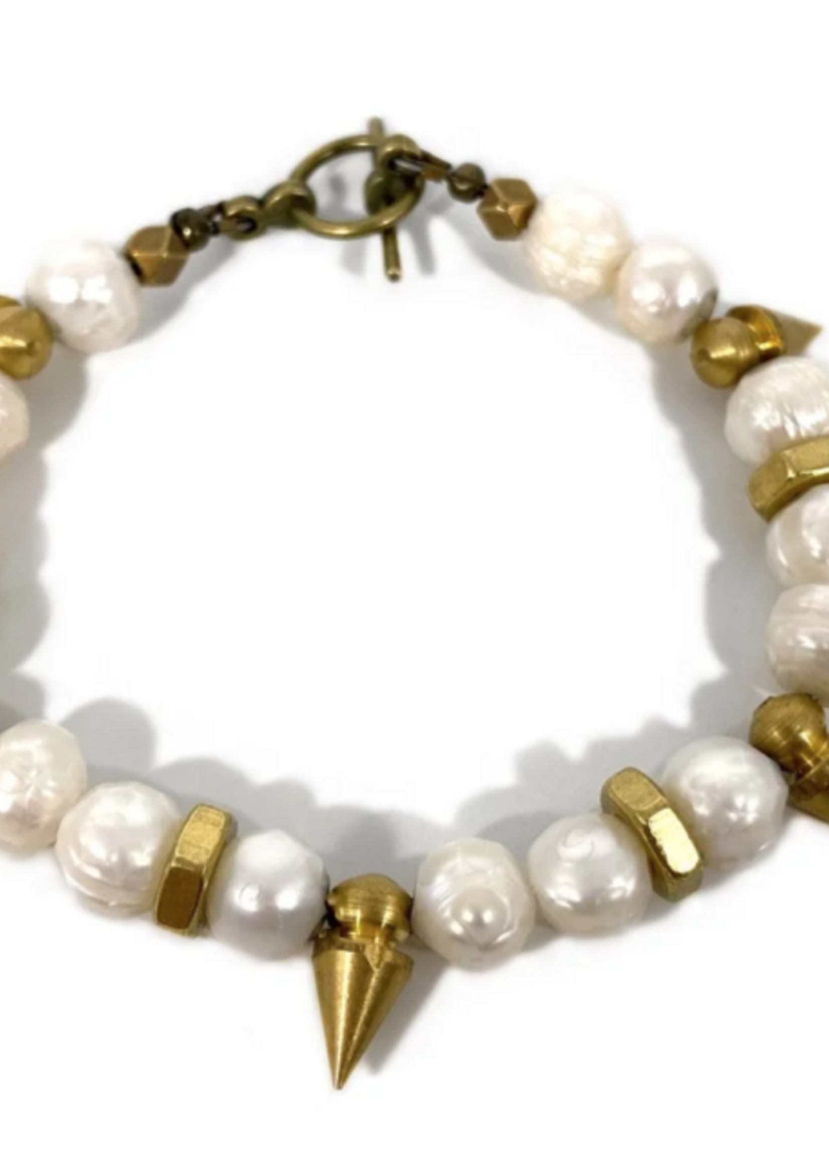 On  Point Pearl Bracelet