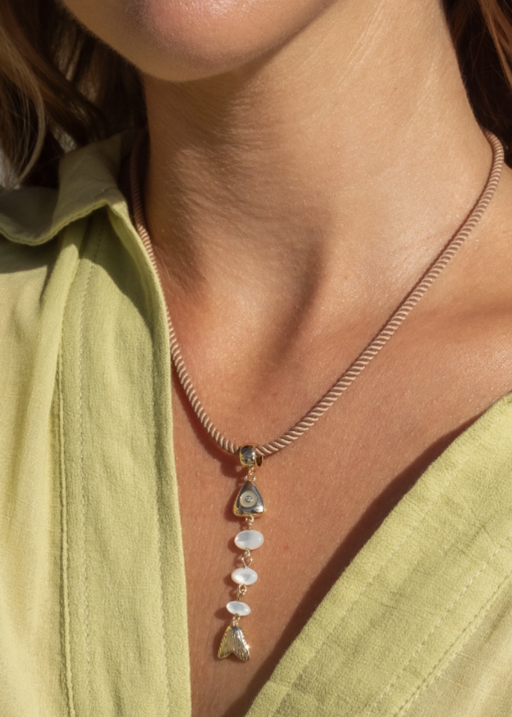 La Pez Fish Bail Charm