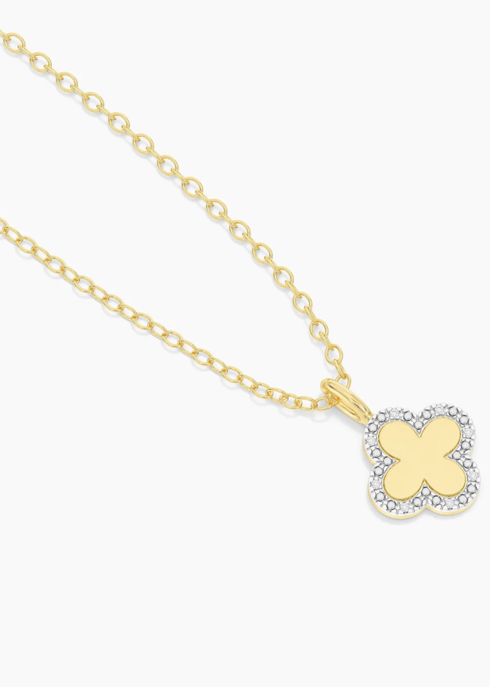 Classic Bloom Pendant Necklace