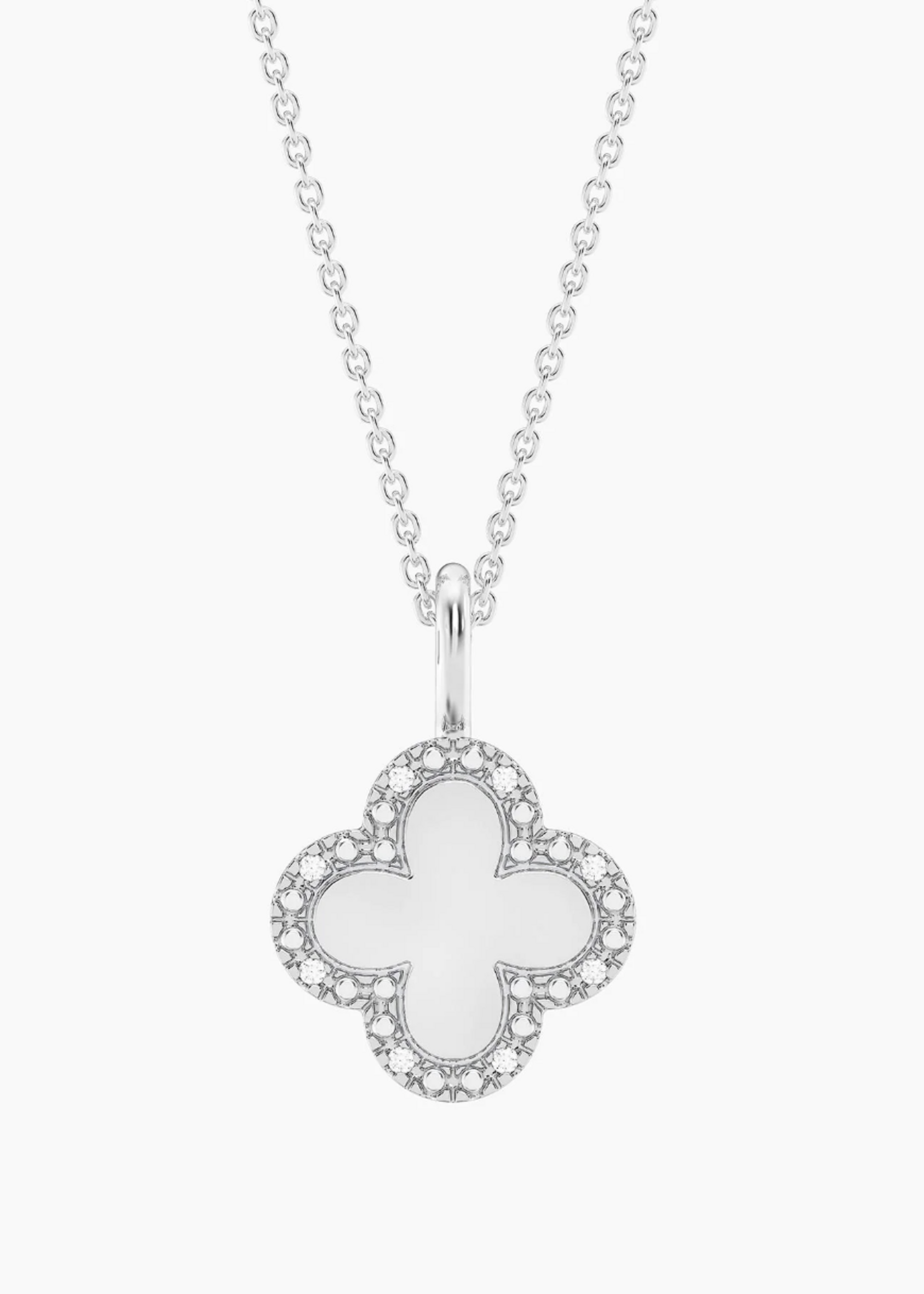 Classic Bloom Pendant Necklace