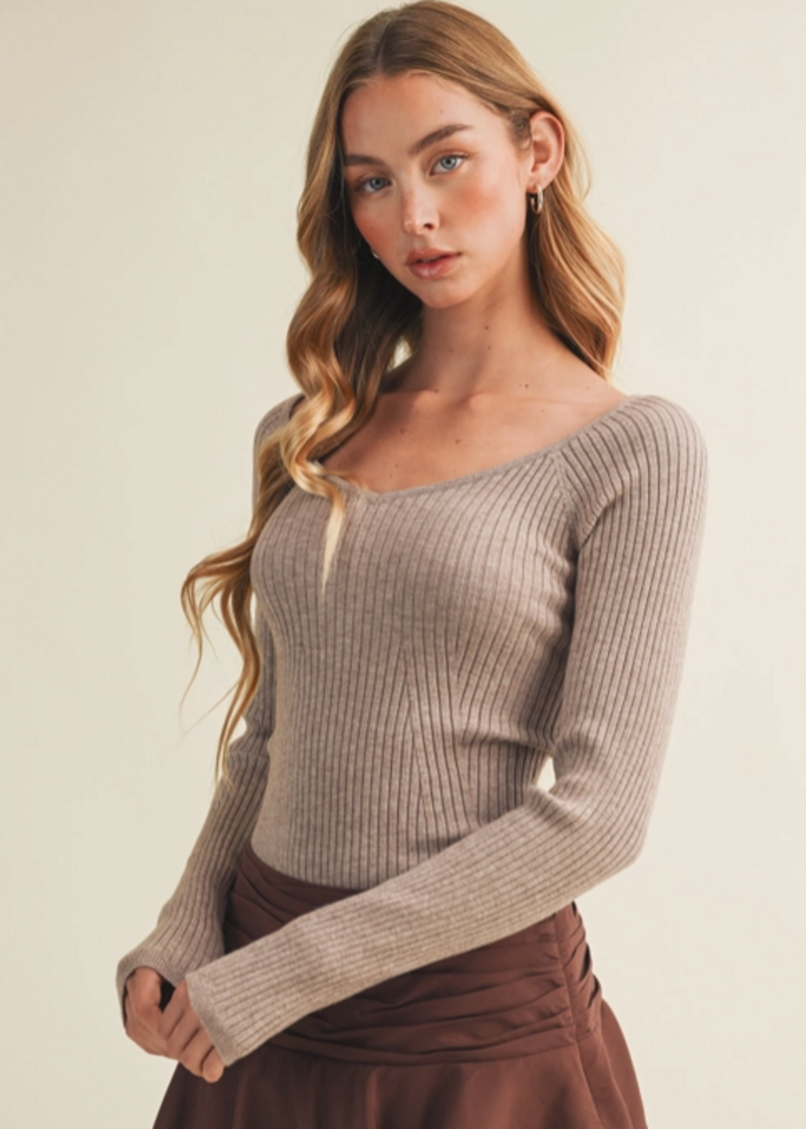 Wide V-Neck Rib Pullover