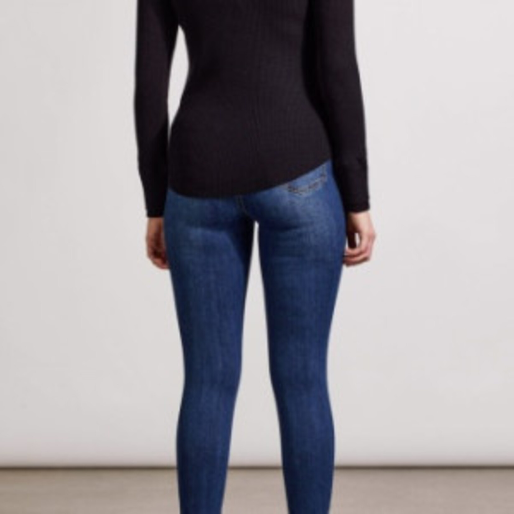 TRIBAL HENLEY TOP W/ BUTTONS