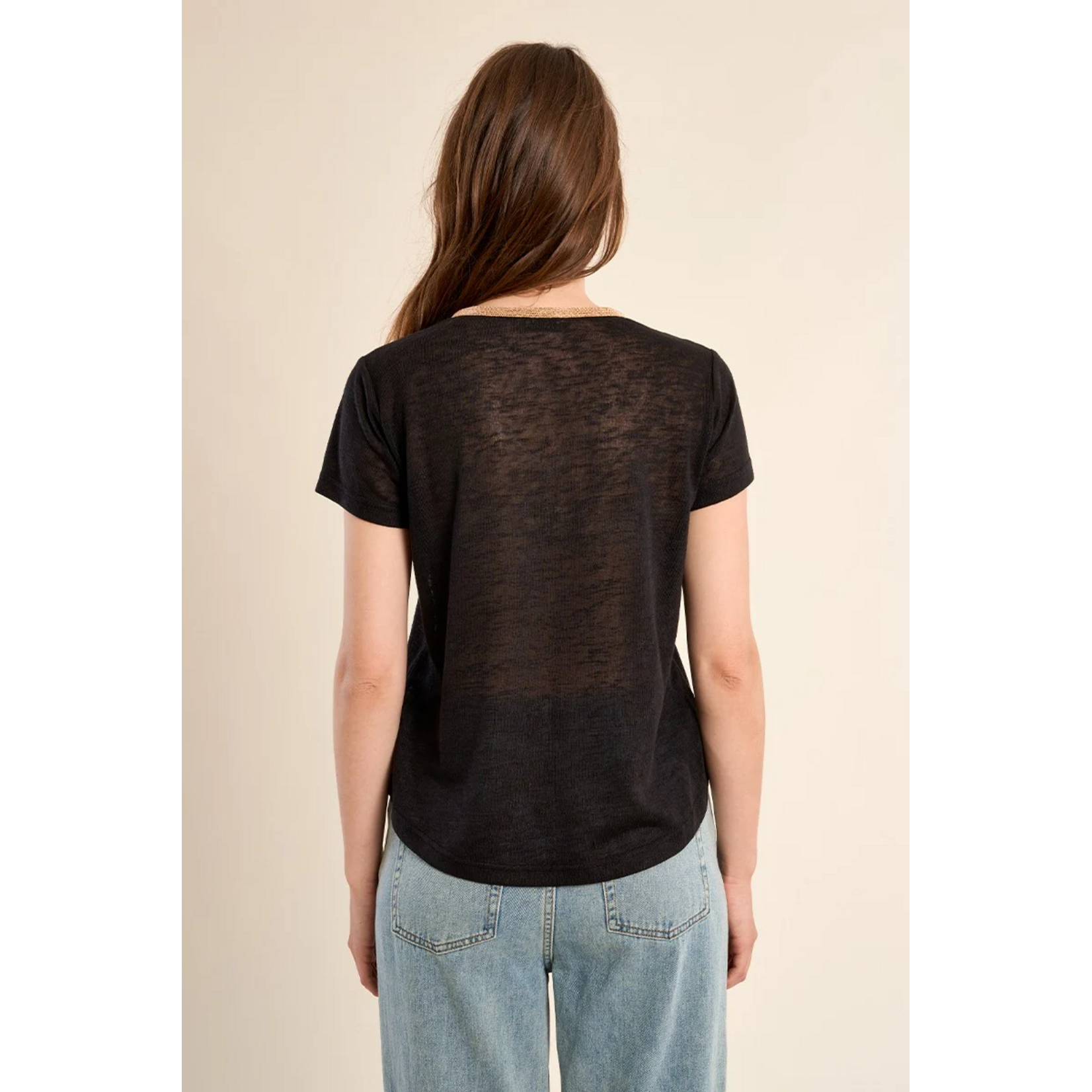 MOLLY BRACKEN MB V-NECK TEE W/GOLD TRIM