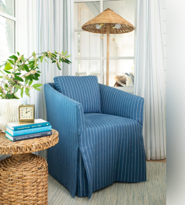 Terrace Floor Lamp in rattan