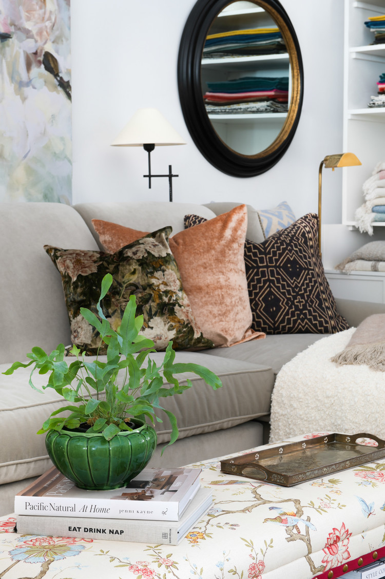 Kusama Throw Blanket, Cream