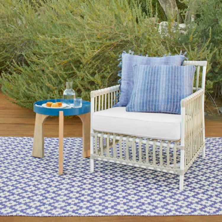 Dash&Albert Coronado Indigo Indoor/Outdoor Cushion