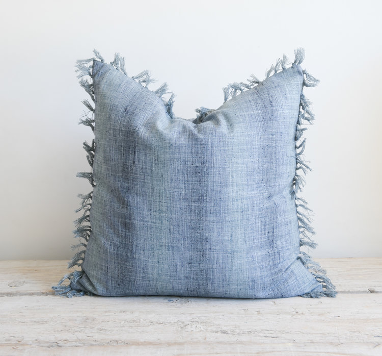 Dash&Albert Coronado Indigo Indoor/Outdoor Cushion