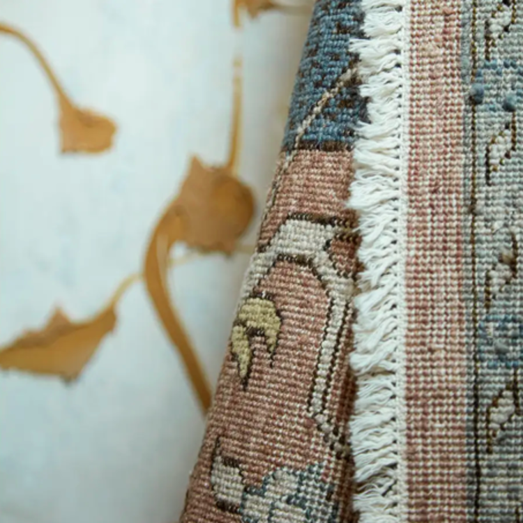 Someplace in Time Hand-Knotted Wool Rug Pendulum