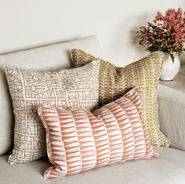 Zaire Cushion in Tobacco 20x20"