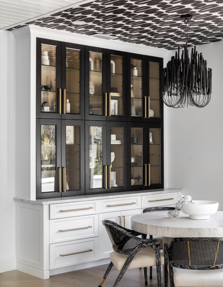 Tilda Chandelier – Dramatic Wooden & Iron 5‑Light Fixture