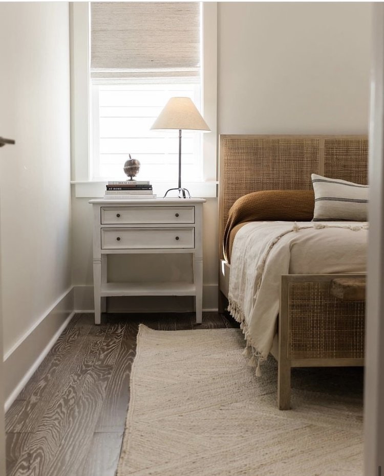 Genoa Bay Jute Rug in Oyster Shell